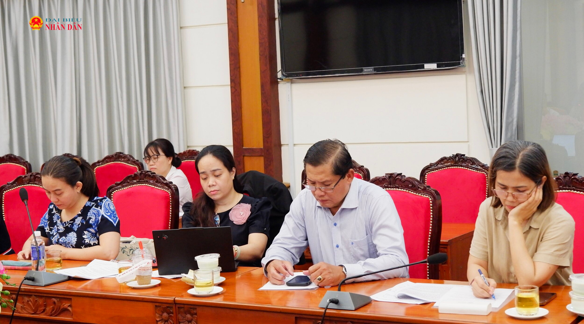 Các đại biểu tham dự hội nghị