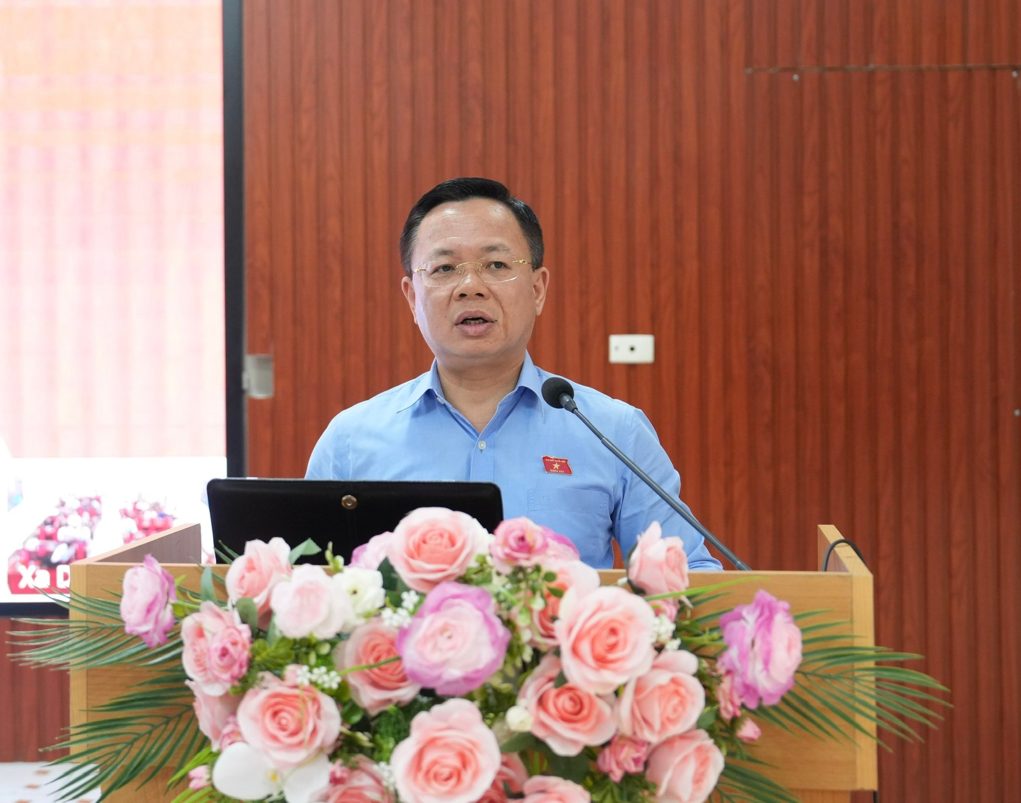 Phó Trưởng đoàn chuyên trách Đoàn ĐBQH thành phố Hà Nội Trần Thanh Hà phát biểu tại chương trình