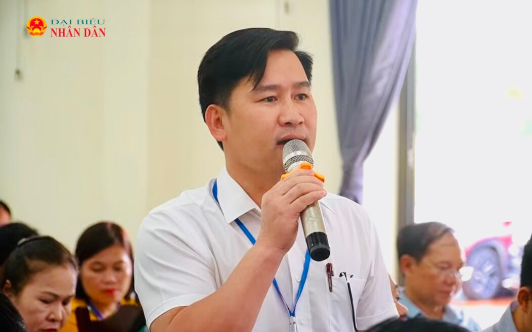 Cử tri xã Châu Khê phát biểu kiến nghị