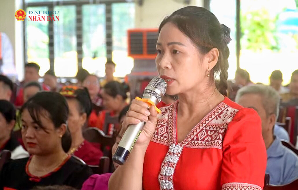 Cử tri xã Châu Khê phát biểu kiến nghị