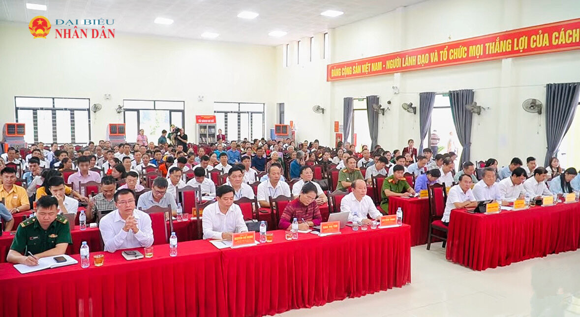 Toàn cảnh Hội nghị tiếp xúc cử tri