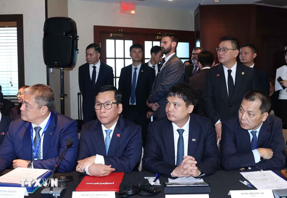 Các đại biểu tham dự Tọa đàm cấp cao doanh nghiệp Việt Nam-Canada