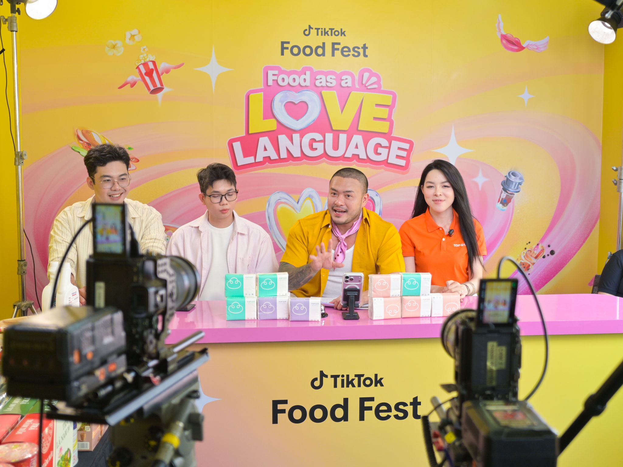 Phiên Mega LIVE TikTok Food Fest kéo dài 12 giờ vào ngày 25_09 cùng nhà sáng tạo Khuyến Dương (@khuyenduong299)