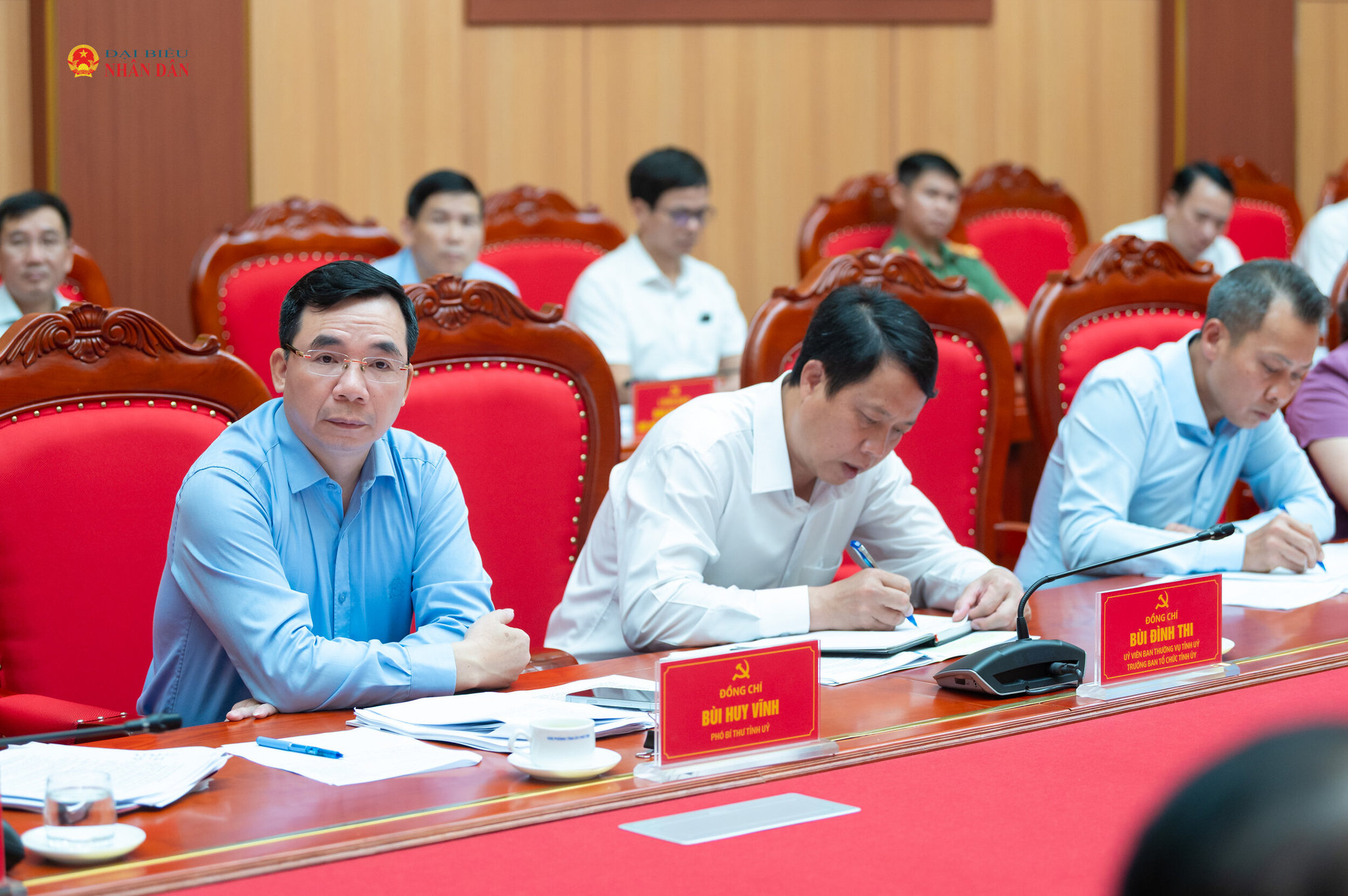Đại biểu tham dự cuộc làm việc