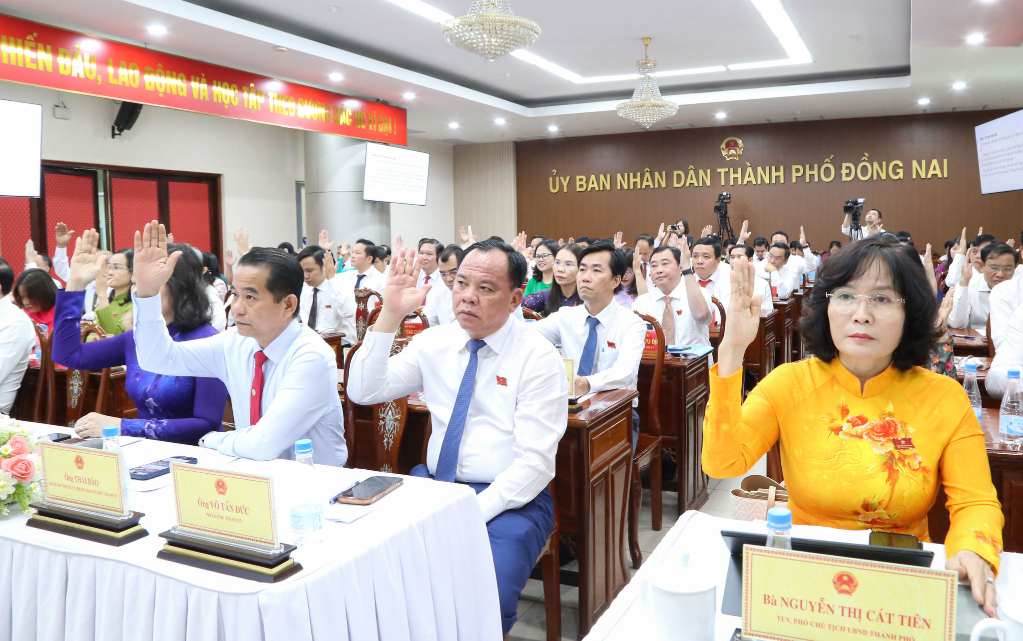 HĐND TP. Đồng Nai thông qua nghị quyết thống nhất giao UBND TP. Hồ Chí Minh làm cơ quan chủ quản thực hiện dự án cầu vượt Quốc lộ 51 tại kỳ họp thứ 6