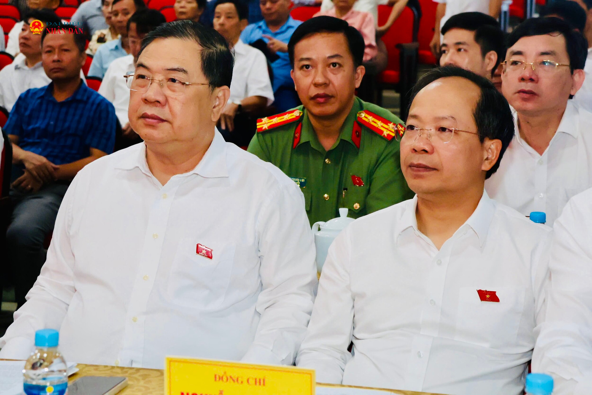 Phó Thủ tướng Thường trực Chính phủ Phạm Gia Túc và Bí thư Tỉnh ủy, Trưởng Đoàn ĐBQH tỉnh Hà Tĩnh Nguyễn Duy Lâm tại hội nghị