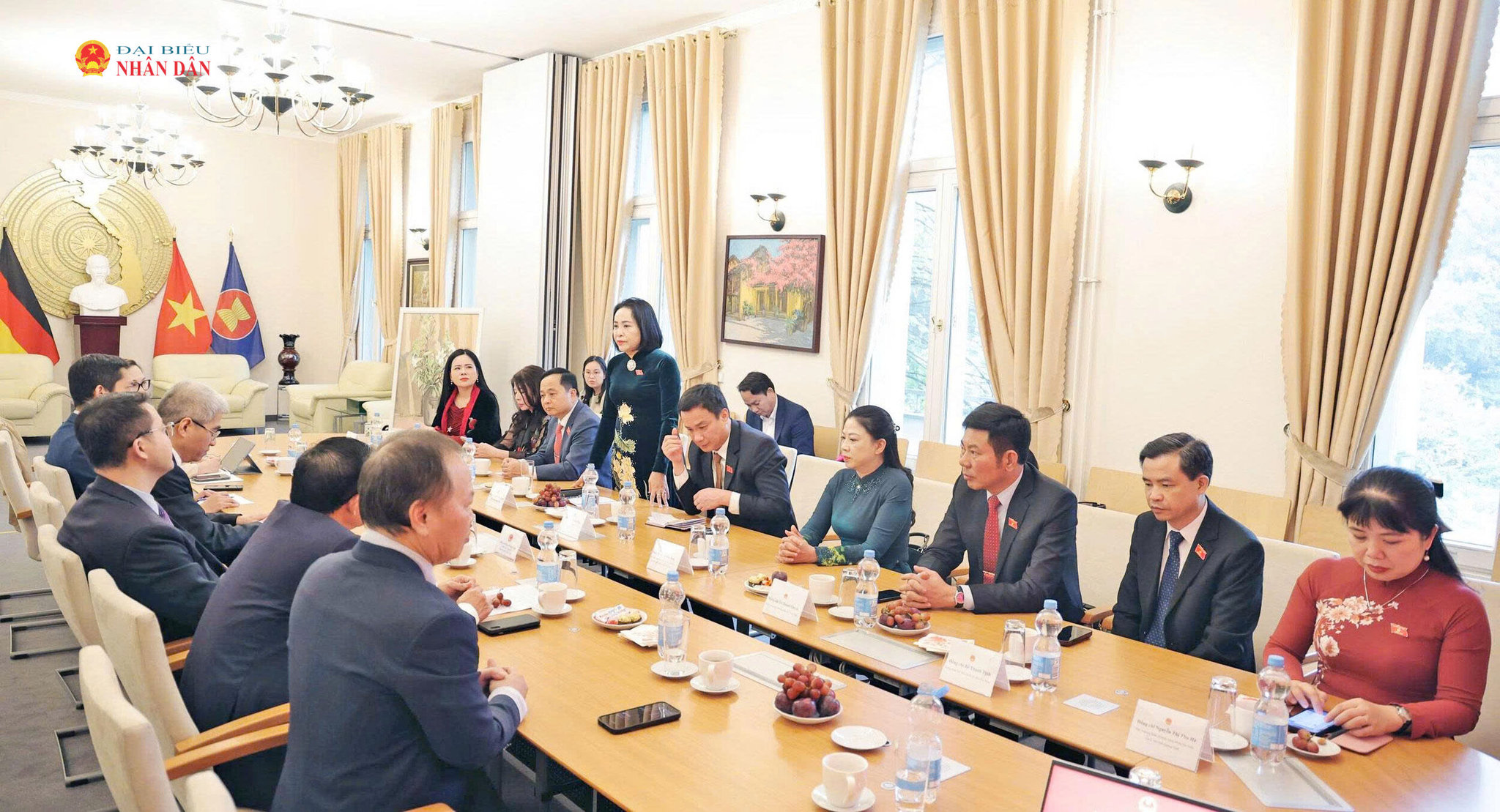 Phó Chủ tịch Quốc hội Nguyễn Thị Thanh thăm Đại sứ quán Việt Nam và gặp gỡ đại diện cộng đồng người Việt Nam tại Đức