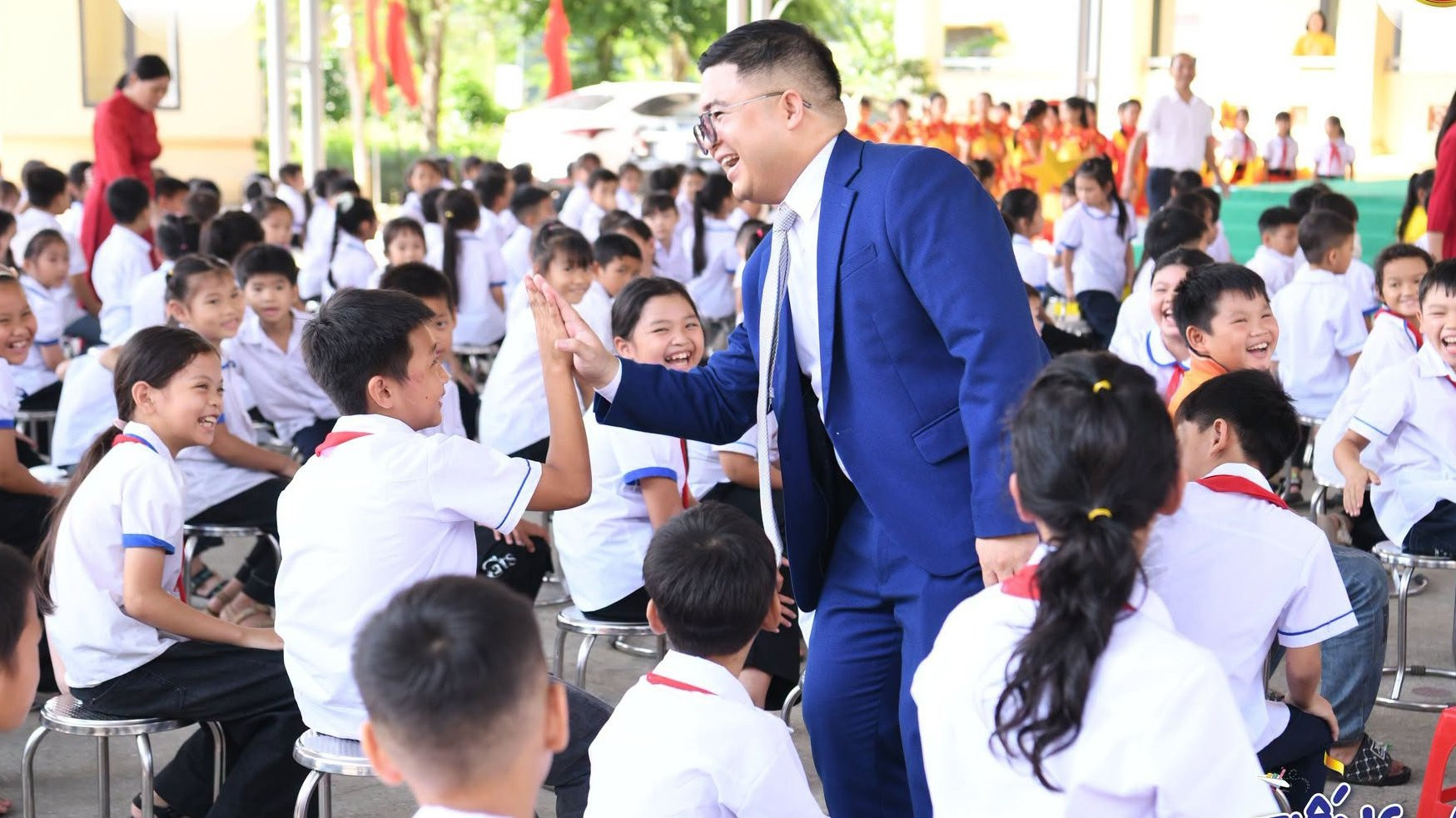 Đưa tiếng Anh đến với học sinh vùng cao, biên giới, hải đảo