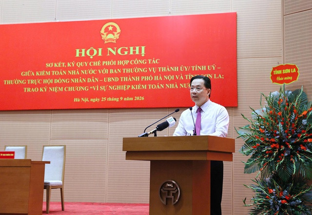 Bí thư Tỉnh ủy, Trưởng đoàn Đại biểu Quốc hội tỉnh Sơn La Hoàng Văn Nghiệm phát biểu