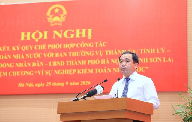 Bí thư Thành ủy Trần Đức Thắng phát biểu chỉ đạo tại Hội nghị