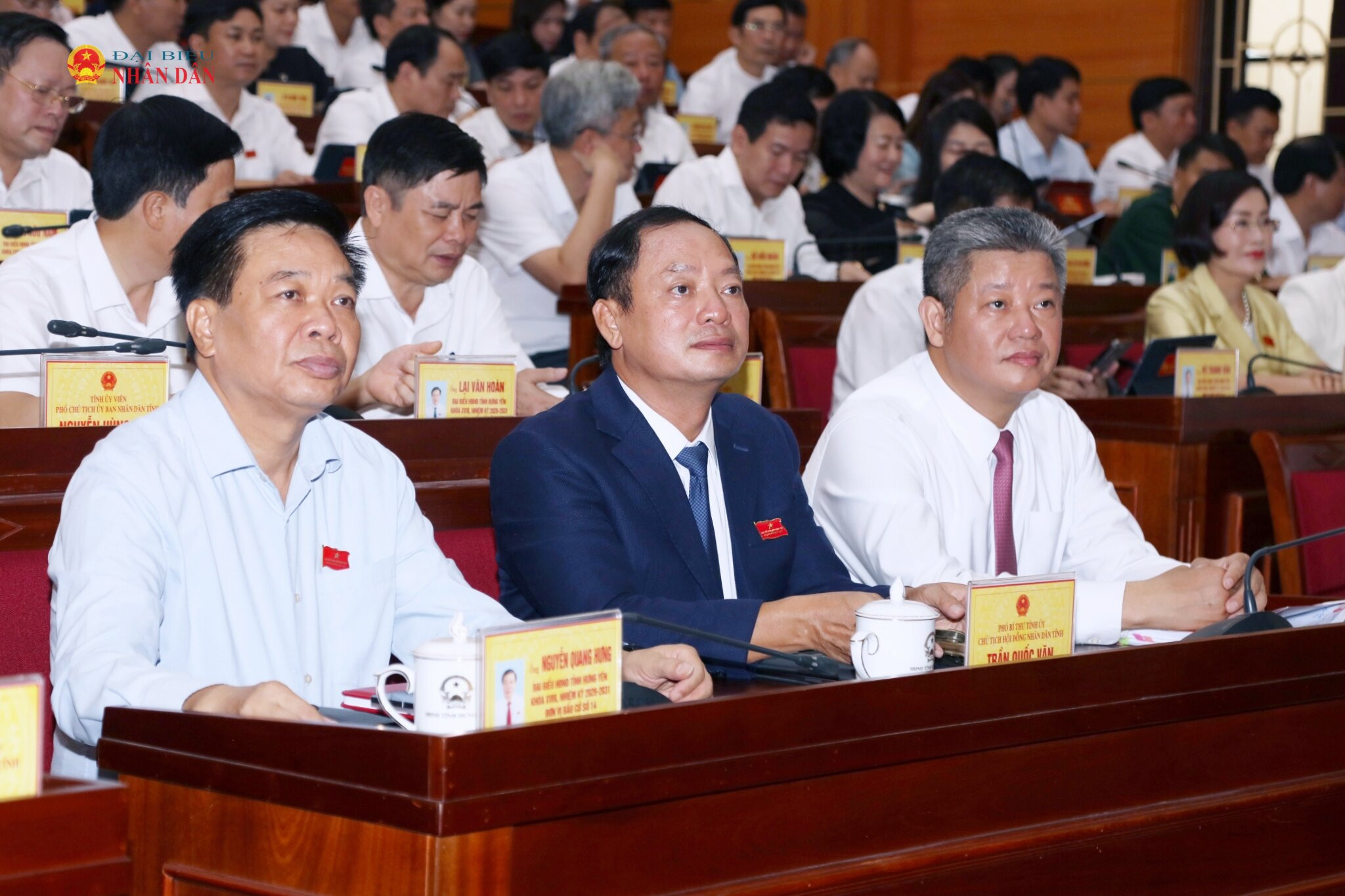 Các đại biểu tham dự kỳ họp