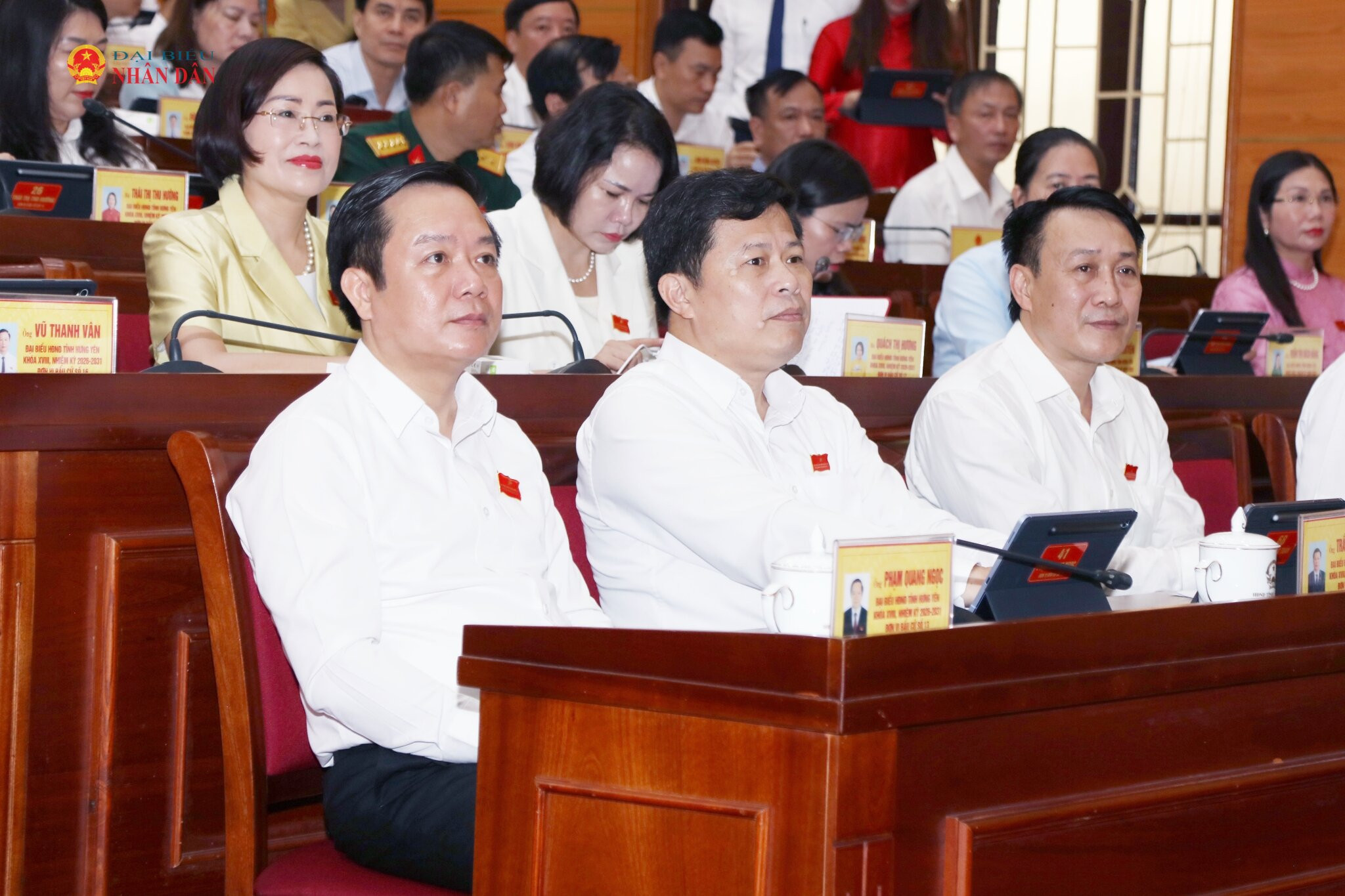 Các đại biểu tham dự kỳ họp