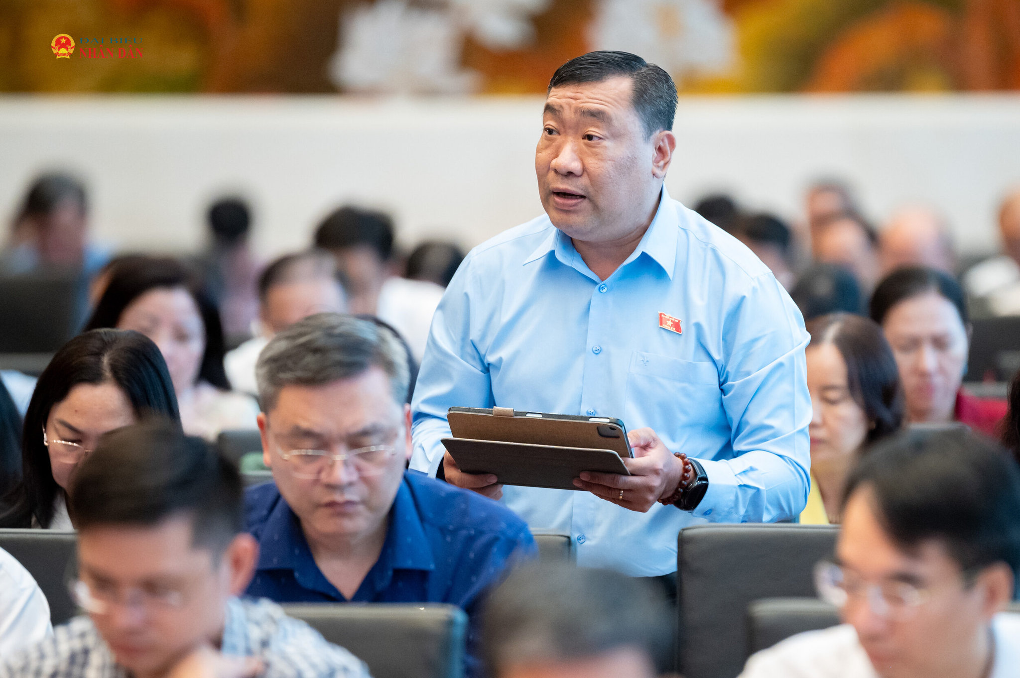 Phó Trưởng đoàn ĐBQH chuyên trách tỉnh Vĩnh Long Thạch Phước Bình phát biểu
