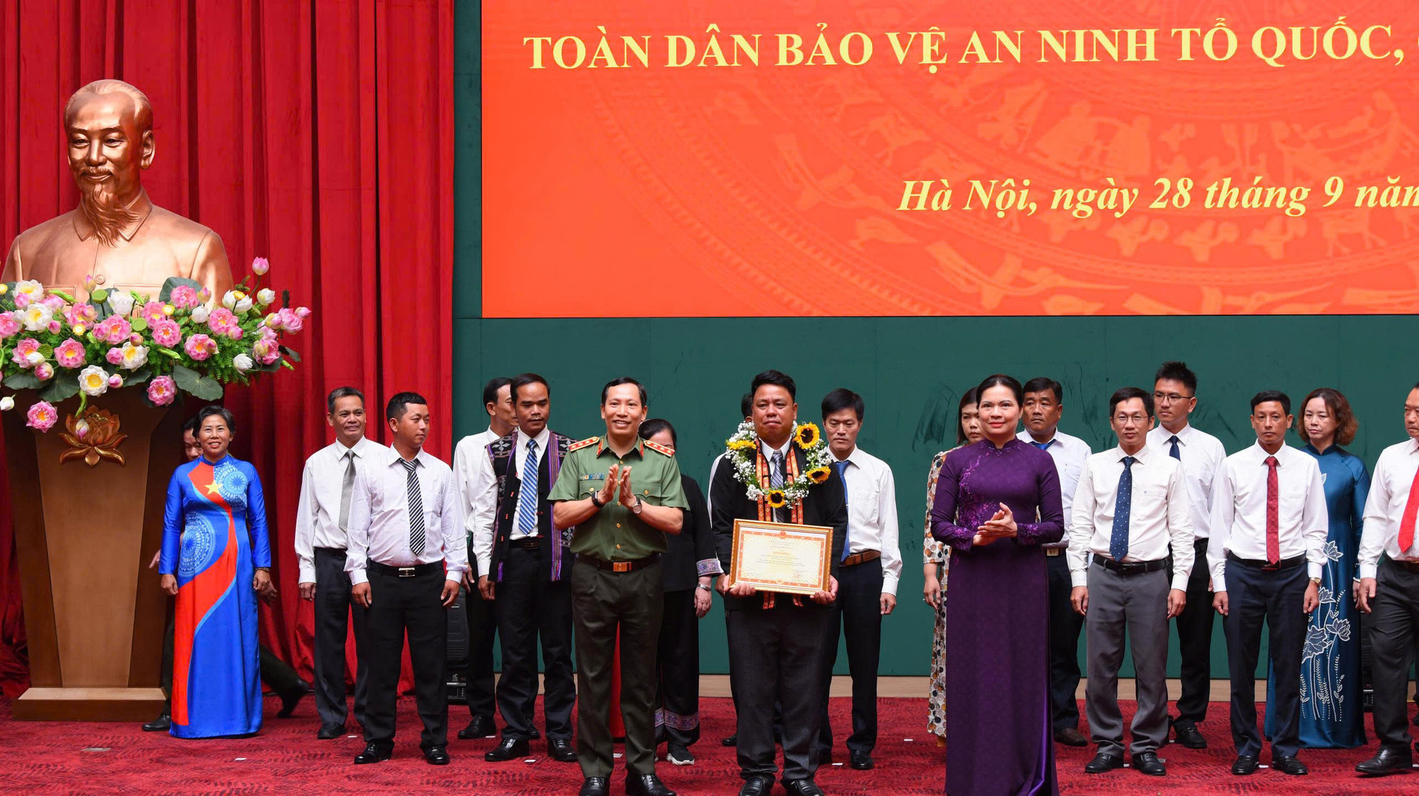 Phát huy sức mạnh Ban Công tác Mặt trận khu dân cư trong bảo vệ an ninh Tổ quốc
