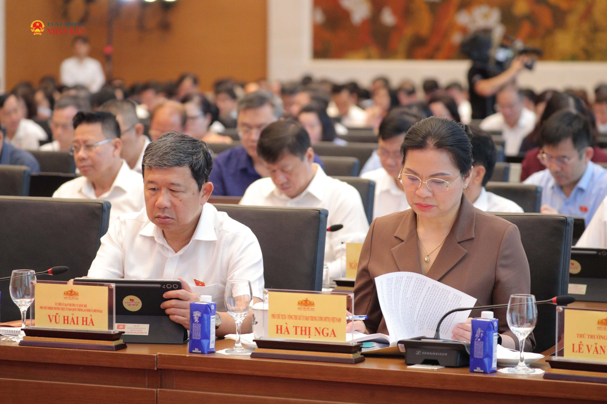 Các đại biểu dự 5