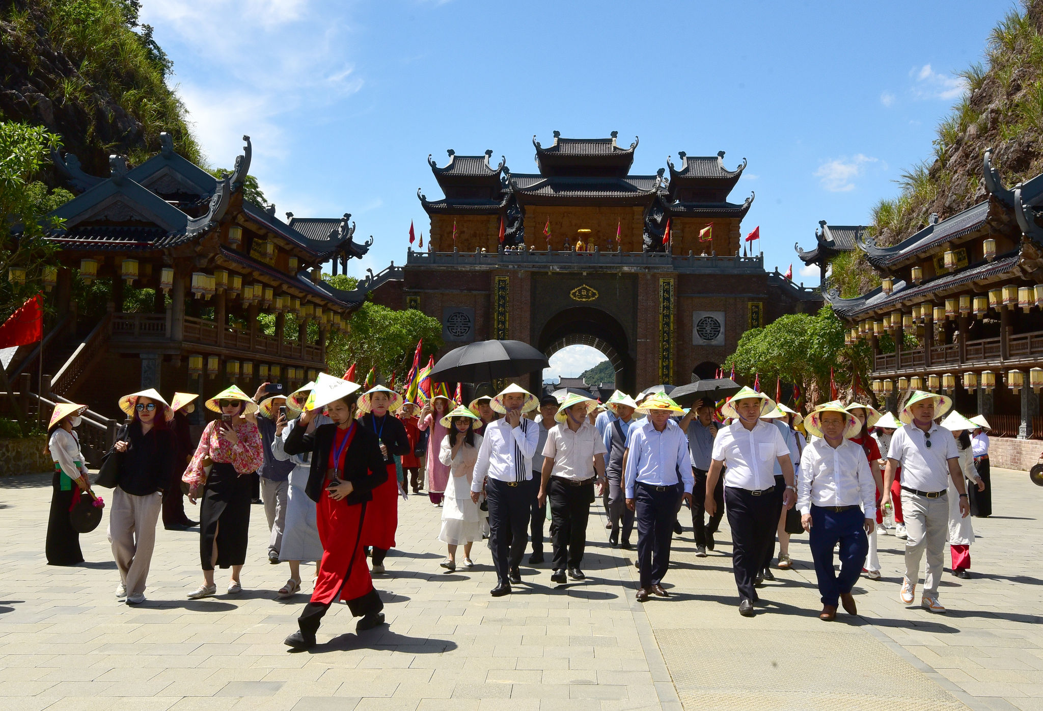 Du lịch Ninh Bình tàu hỏa_Trần Lâm2