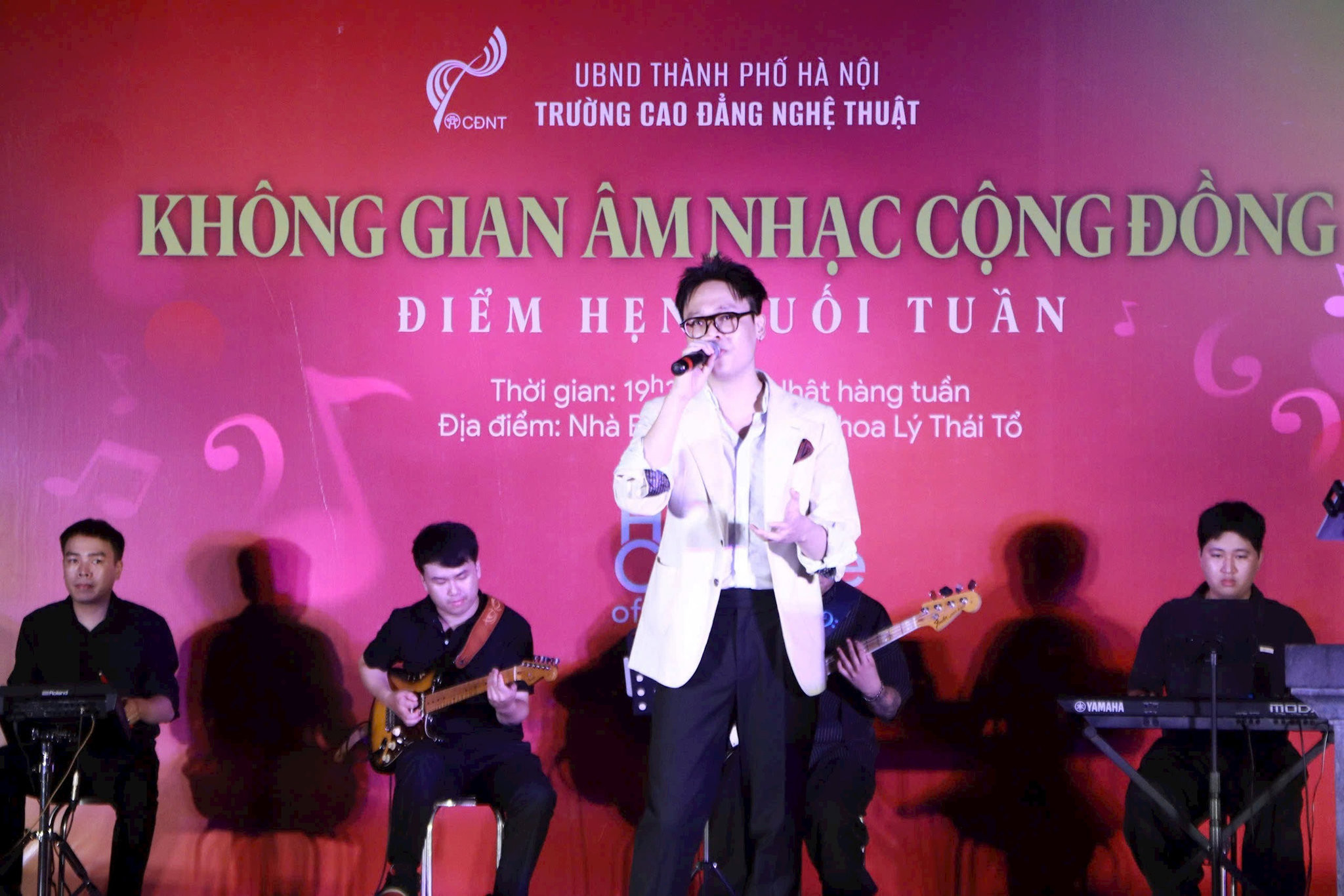 Các nghệ sĩ biểu diễn trong chương trình