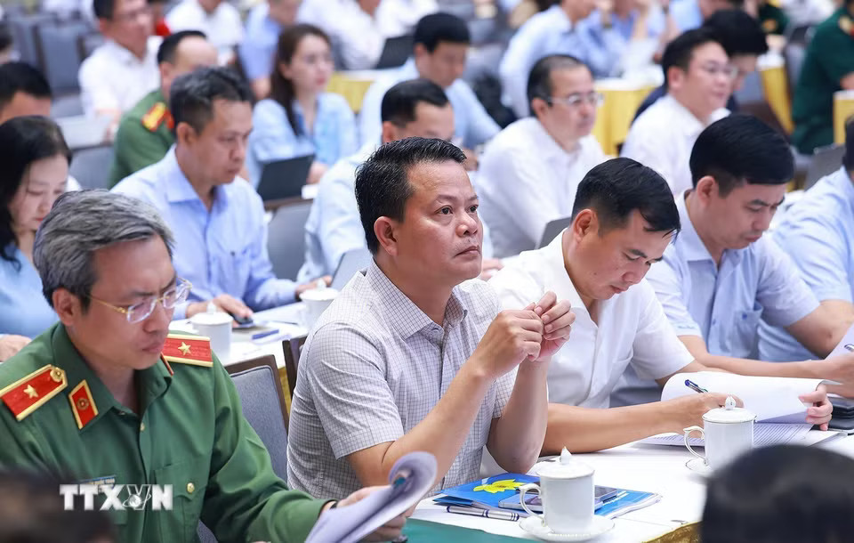 Các đại biểu tham dự phiên họp