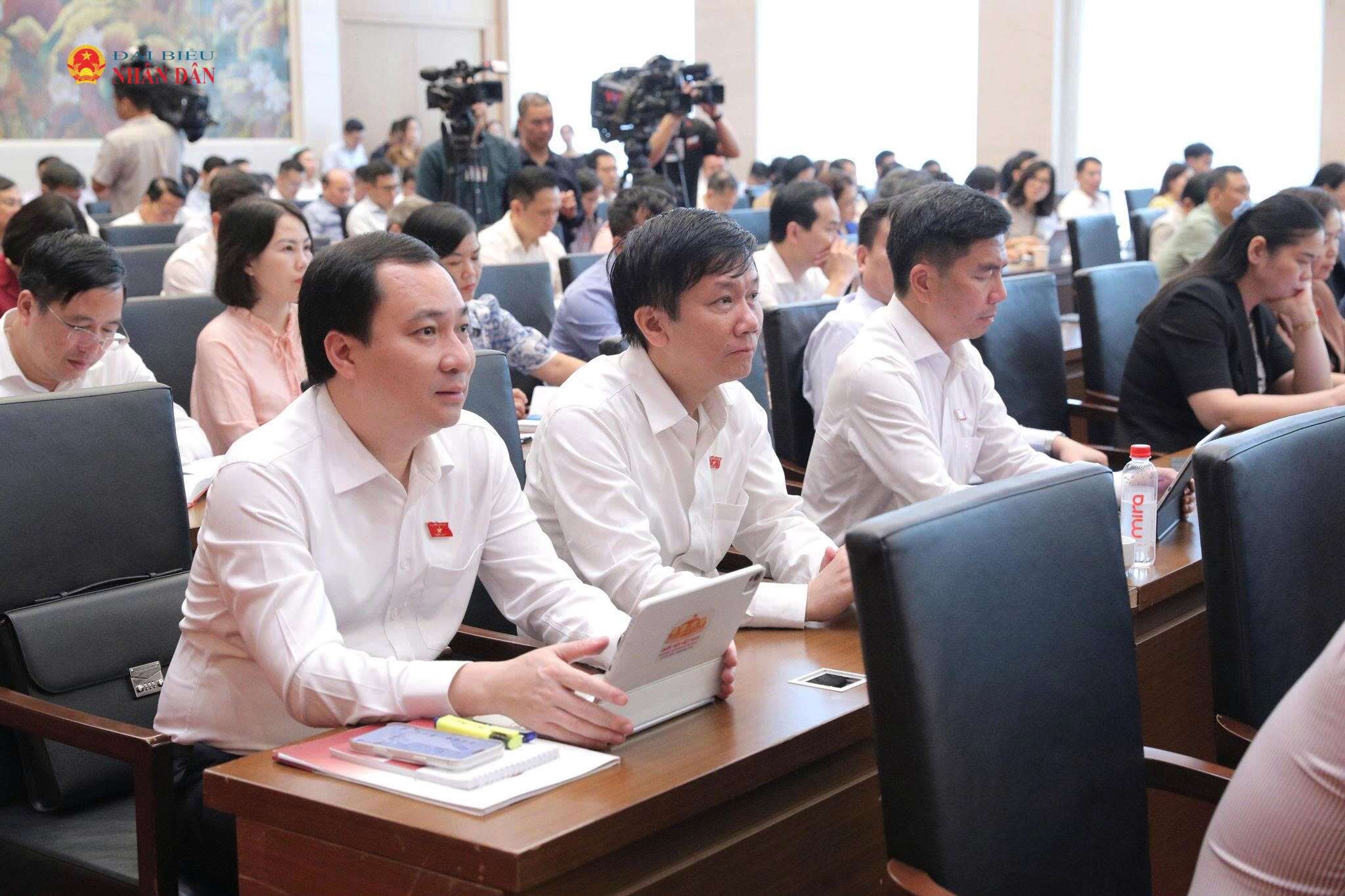 Các đại biểu dự hội nghị