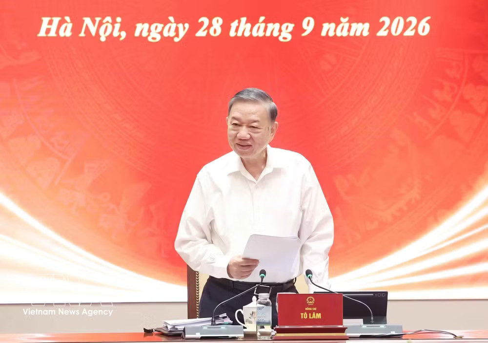 General Secretary of the Communist Party of Vietnam Central Committee and President To Lam speaks at the September meeting of the Standing Board of the central steering committee on institution improvement and law enforcement on September 28. (Photo: VNA) vnanet-tolam4.jpg