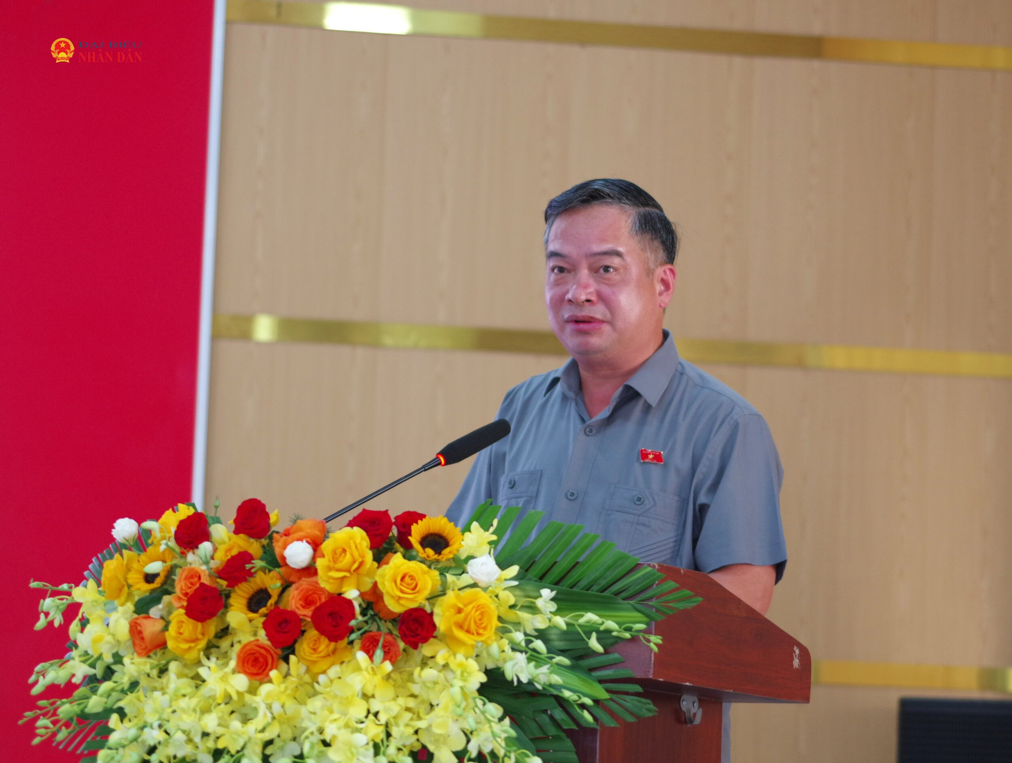 Giám đốc Công an tỉnh Khánh Hòa,Thiếu tướng Nguyễn Hữu Phước phát biểu tại buổi tiếp xúc