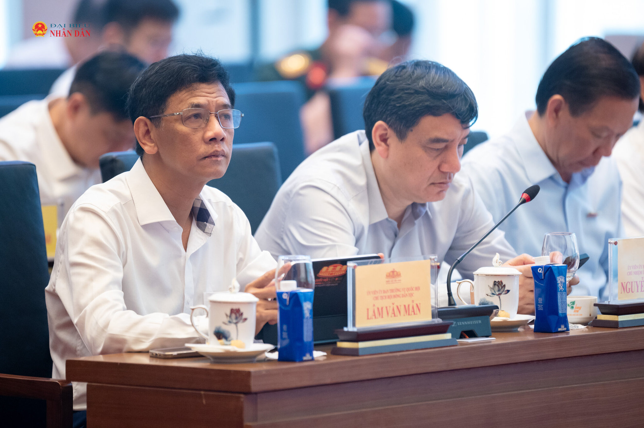 Các đại biểu dự hội nghị