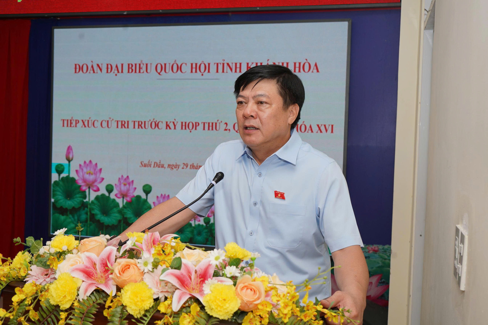 Chuẩn Đô đốc Phạm Minh Tuấn thông tin, làm rõ một số vấn đề cử tri quan tâm