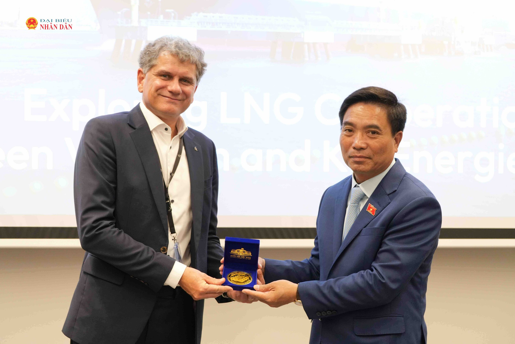 Phó Chủ tịch Quốc hội, Thượng tướng Nguyễn Doãn Anh làm việc với công ty KN Energies