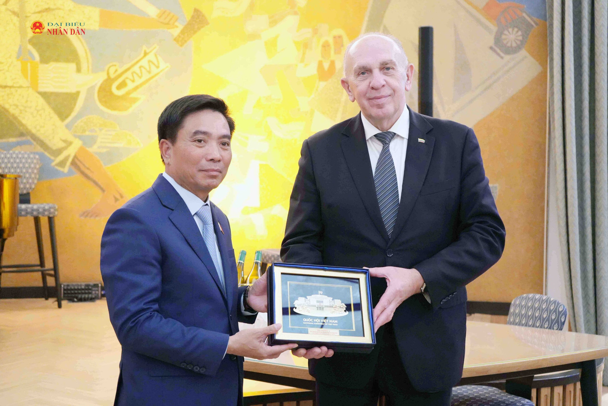 Phó Chủ tịch Quốc hội, Thượng tướng Nguyễn Doãn Anh làm việc với Chủ tịch Ủy ban Đối ngoại Quốc hội Lít-va Remigijus Motuzas