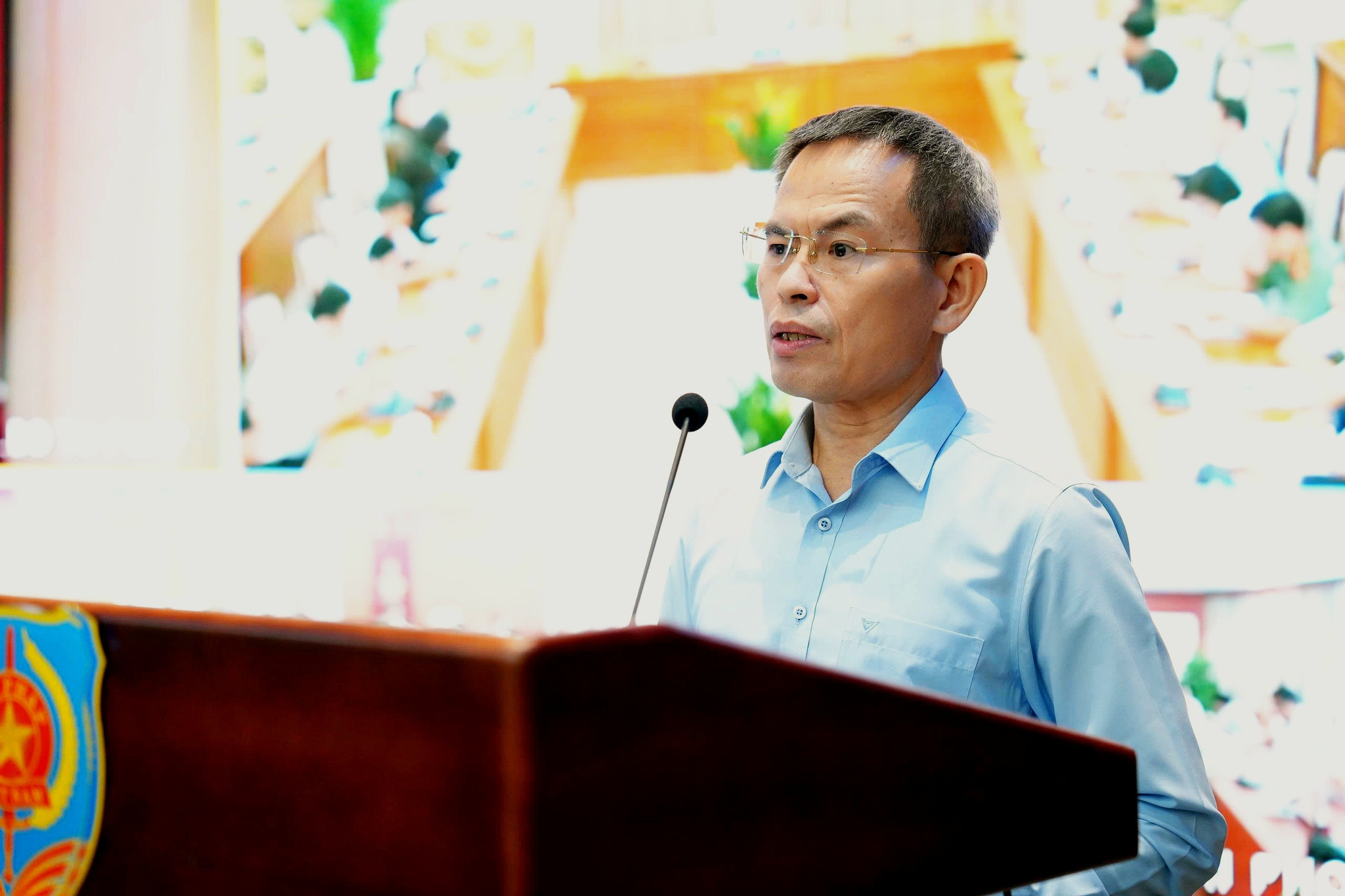 Cục trưởng Cục Bổ trợ tư pháp (Bộ Tư pháp) Lê Xuân Hồng phát biểu tại hội nghị