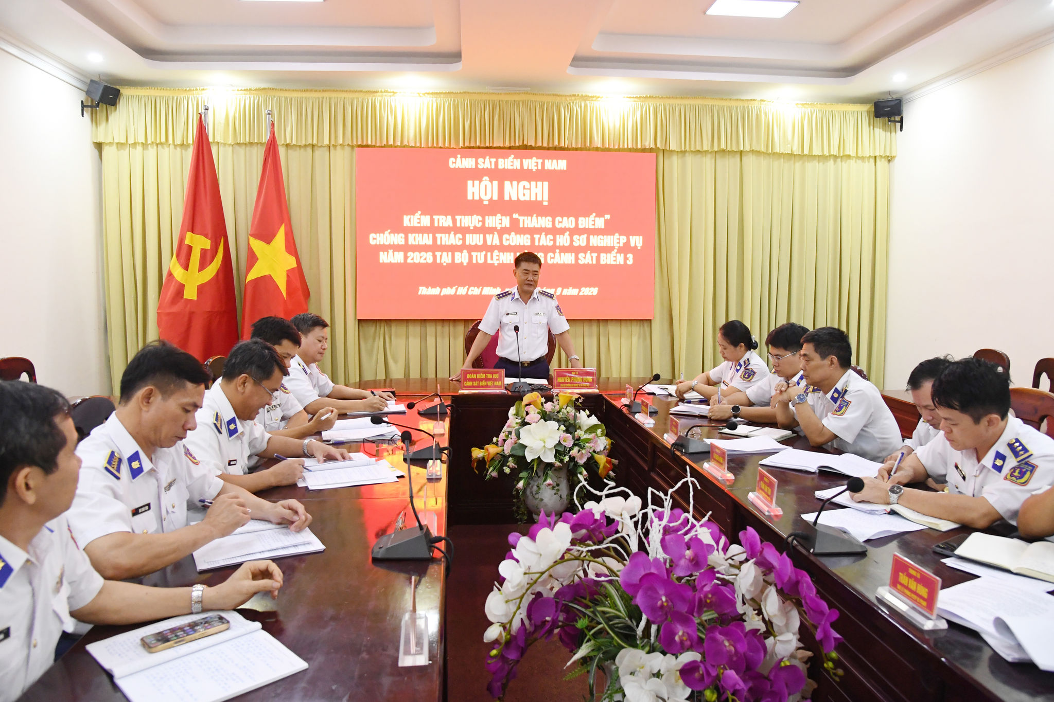 Quyết liệt ngăn chặn tàu cá vi phạm khai thác IUU từ sớm, từ xa Đại tá Nguyễn Phùng Hưng, Phó Cục trưởng Cục Nghiệp vụ pháp Luật kết luận hội nghị (1)