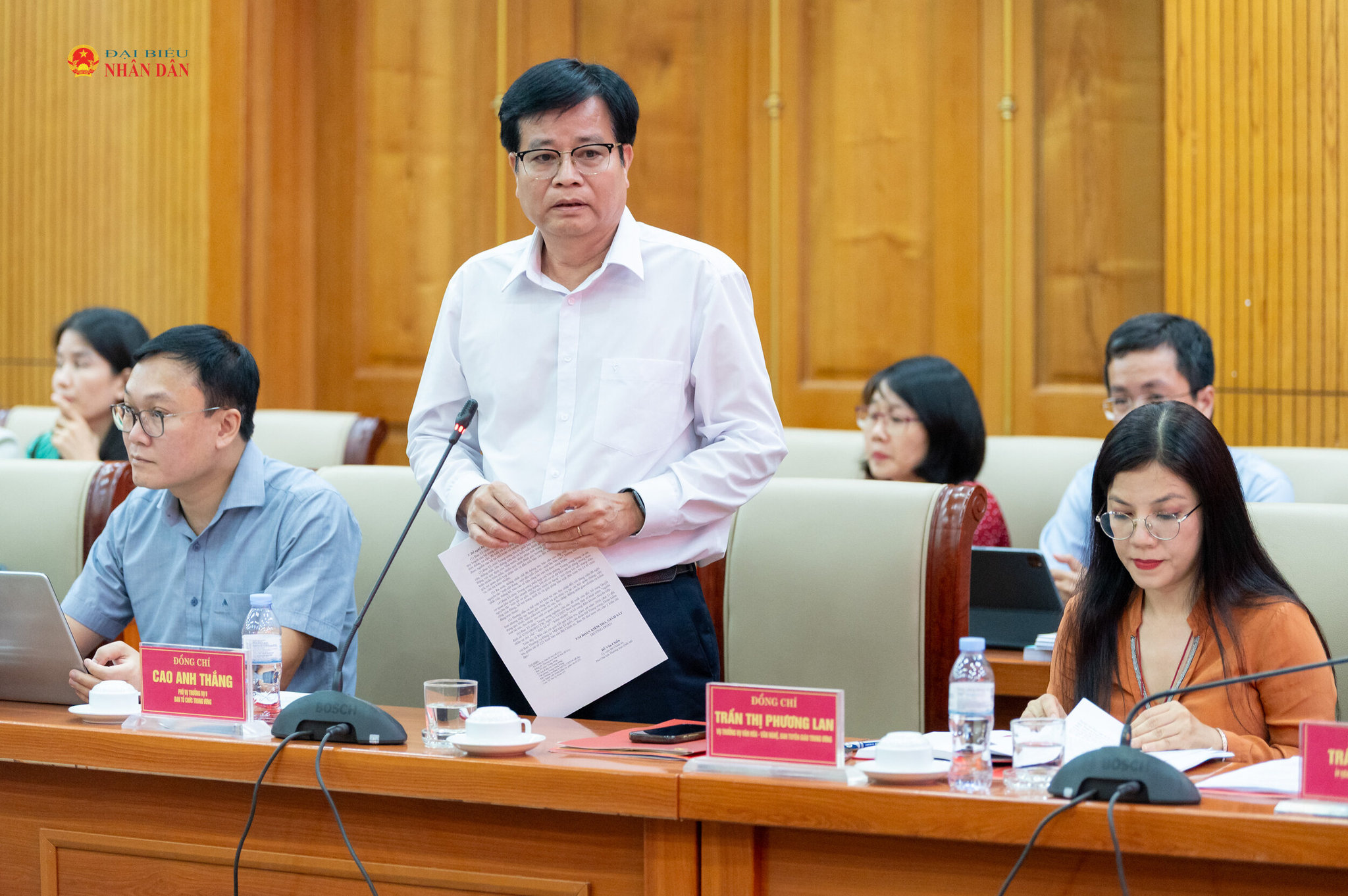 Phó Vụ trưởng Vụ V (Ban Tổ chức Trung ương) Cao Văn Thắng phát biểu