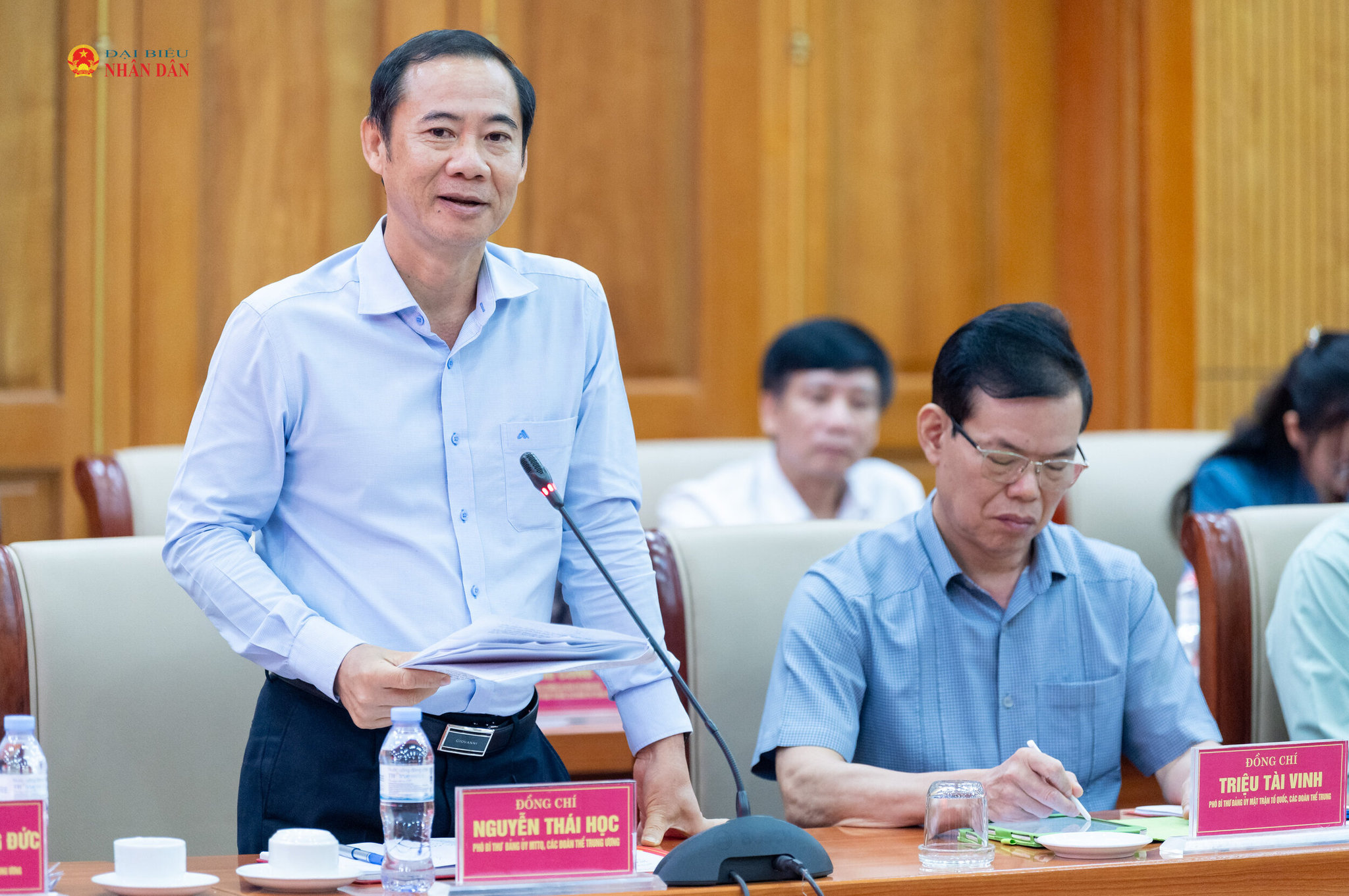 Phó Bí thư Đảng ủy Mặt trận Tổ quốc, các đoàn thể Trung ương Nguyễn Thái Học phát biểu