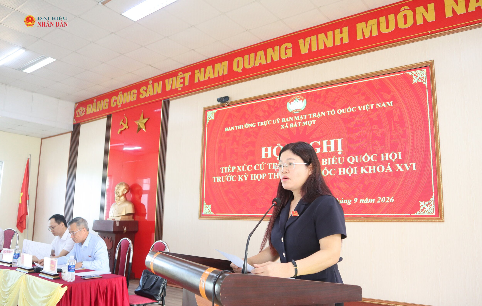 Phó Trưởng Đoàn ĐBQH tỉnh Thanh Hóa Lương Thị Hoa thông tin dự kiến Chương trình Kỳ họp thứ Hai với cử tri
