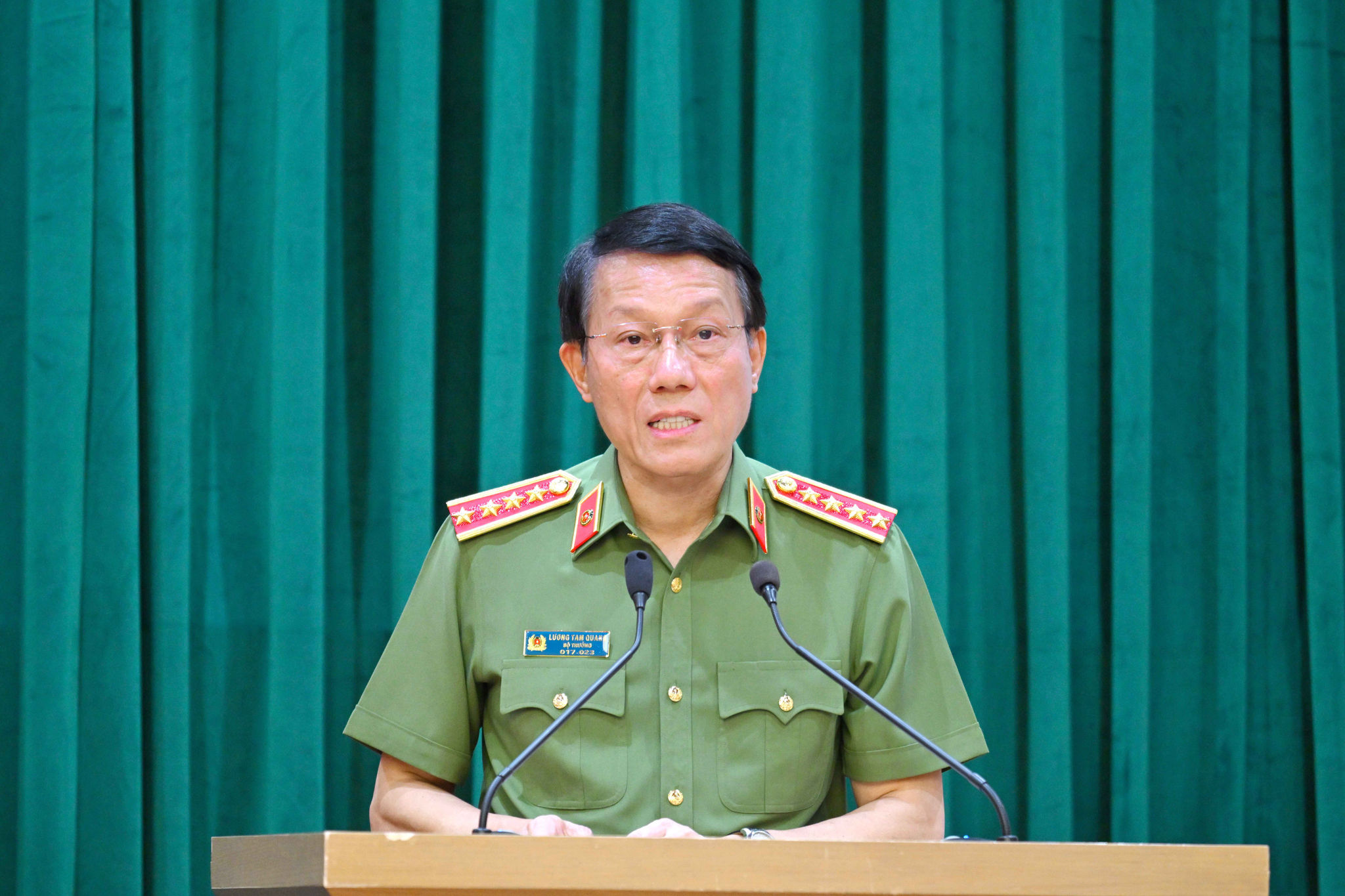 Ủy viên Bộ Chính trị, Bí thư Đảng ủy Công an Trung ương, Bộ trưởng Bộ Công an, Đại tướng Lương Tam Quang phát biểu tại hội nghị