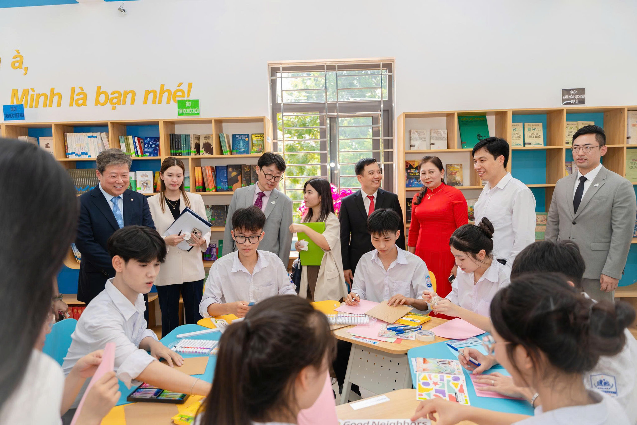 cac e trai nghiem tai thu vien