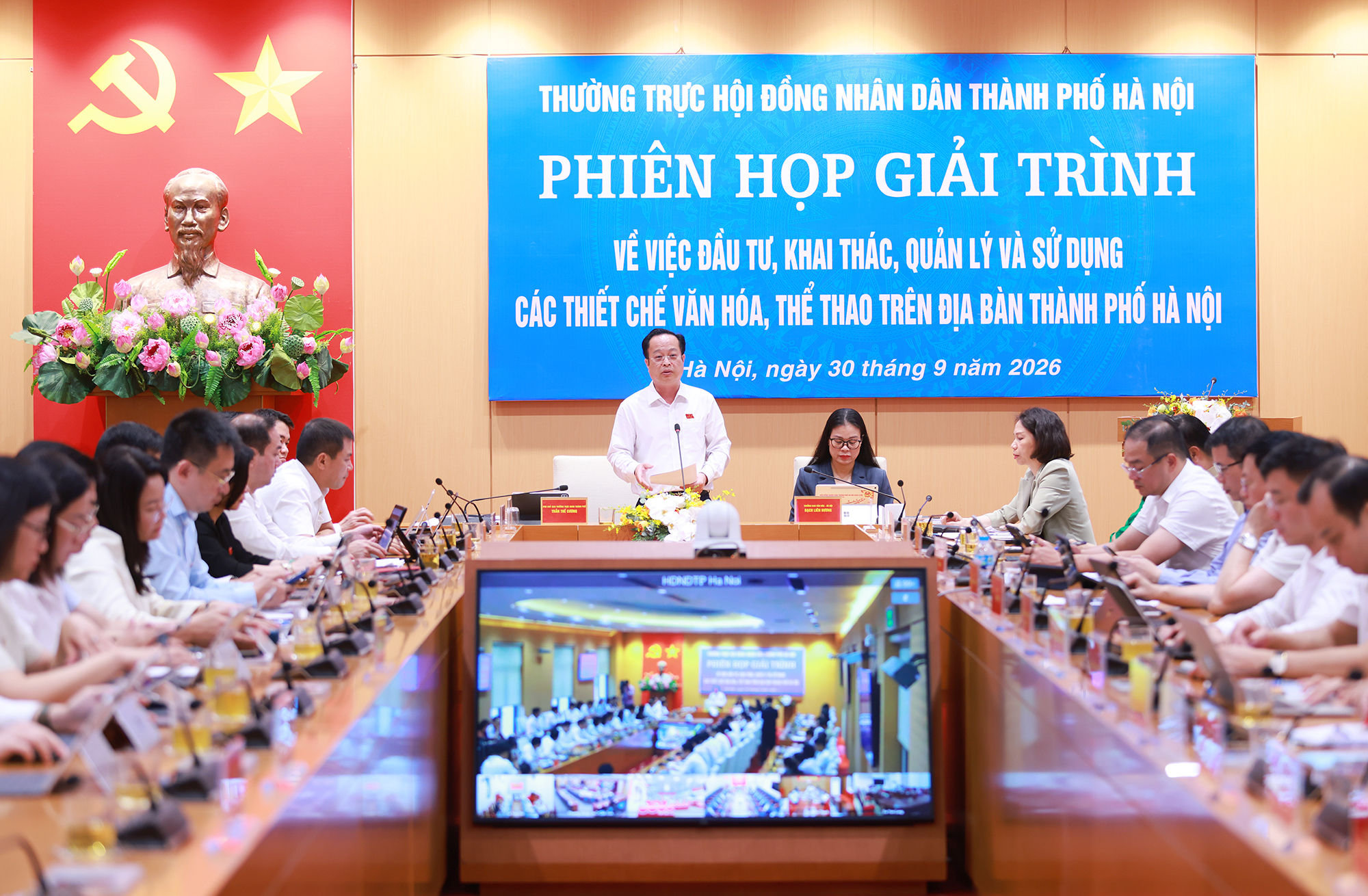 Quang cảnh phiên giải trình. Ảnh: Lê Hải