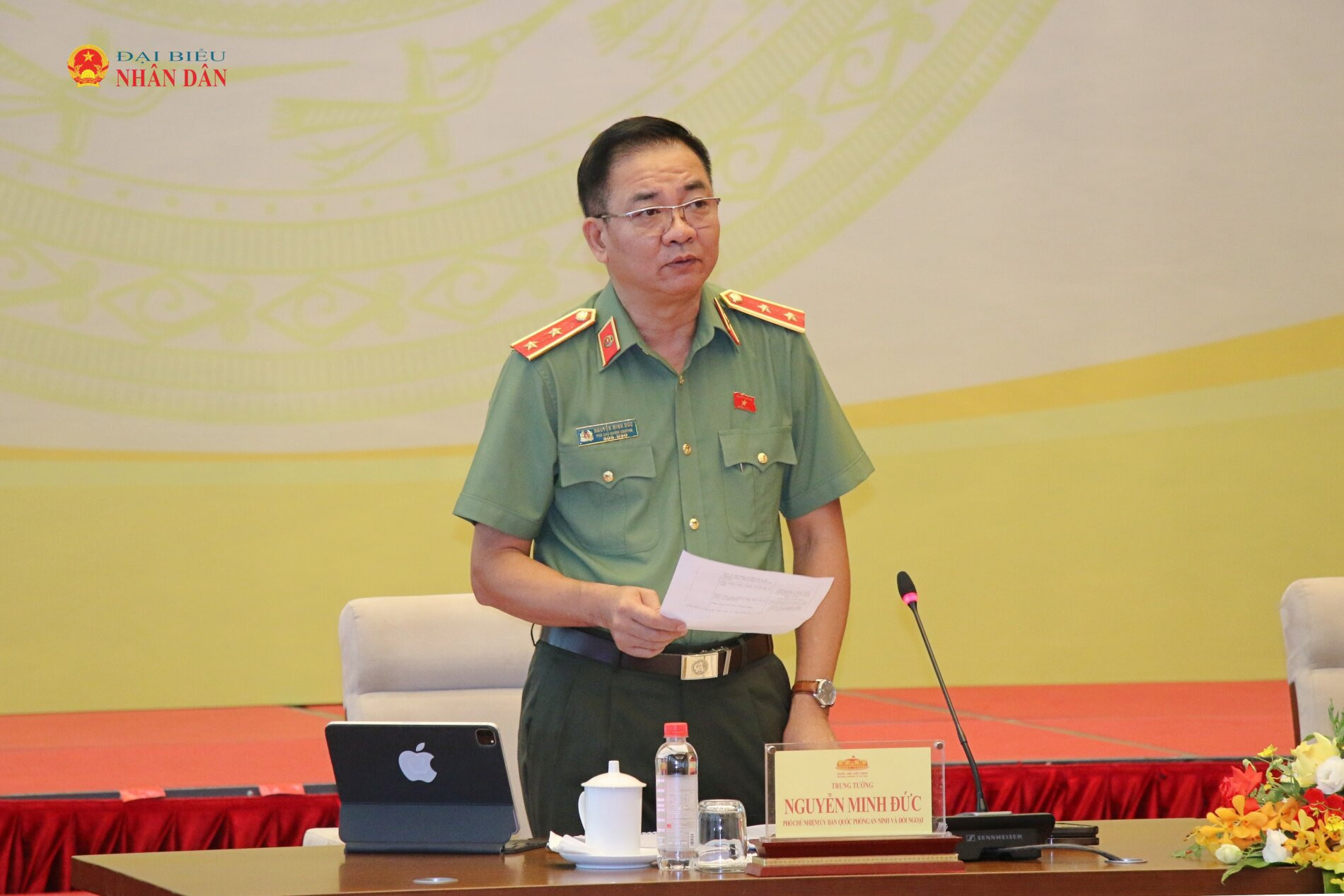 Phó Chủ nhiệm Ủy ban Quốc phòng, An ninh và Đối ngoại, Trung tướng Nguyễn Minh Đức phát biểu