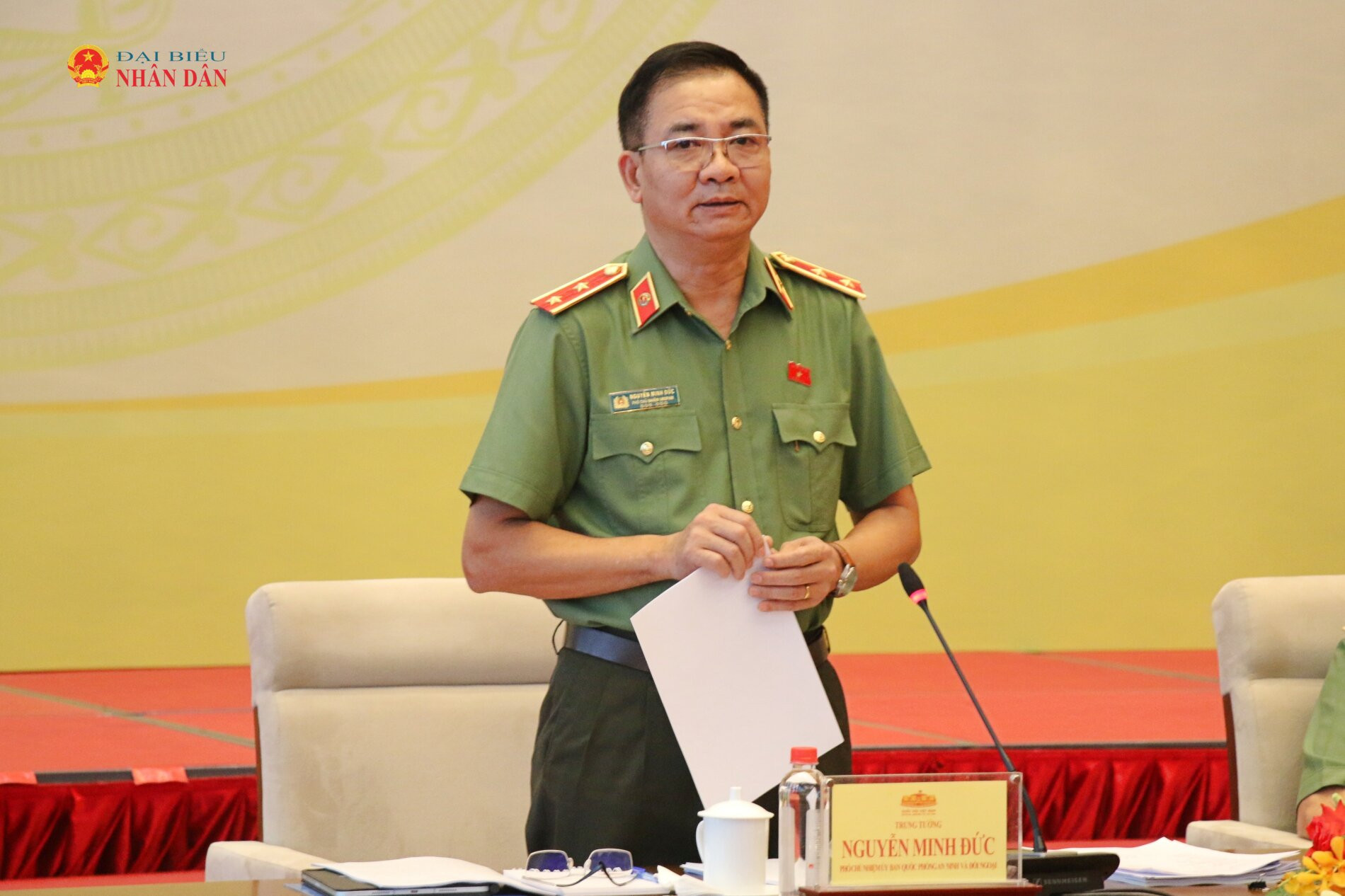 Phó Chủ nhiệm Ủy ban Quốc phòng, An ninh và Đối ngoại, Trung tướng Nguyễn Minh Đức phát biểu