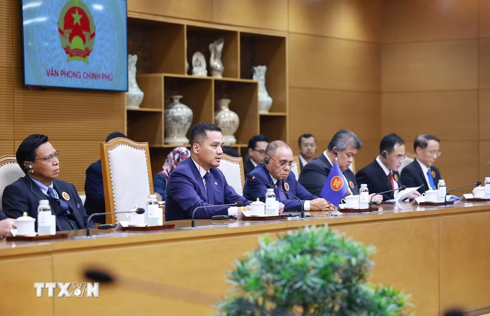 Trưởng đoàn các nước tham dự Hội nghị các nước ASEAN về hợp tác đấu tranh với tội phạm truy nã
