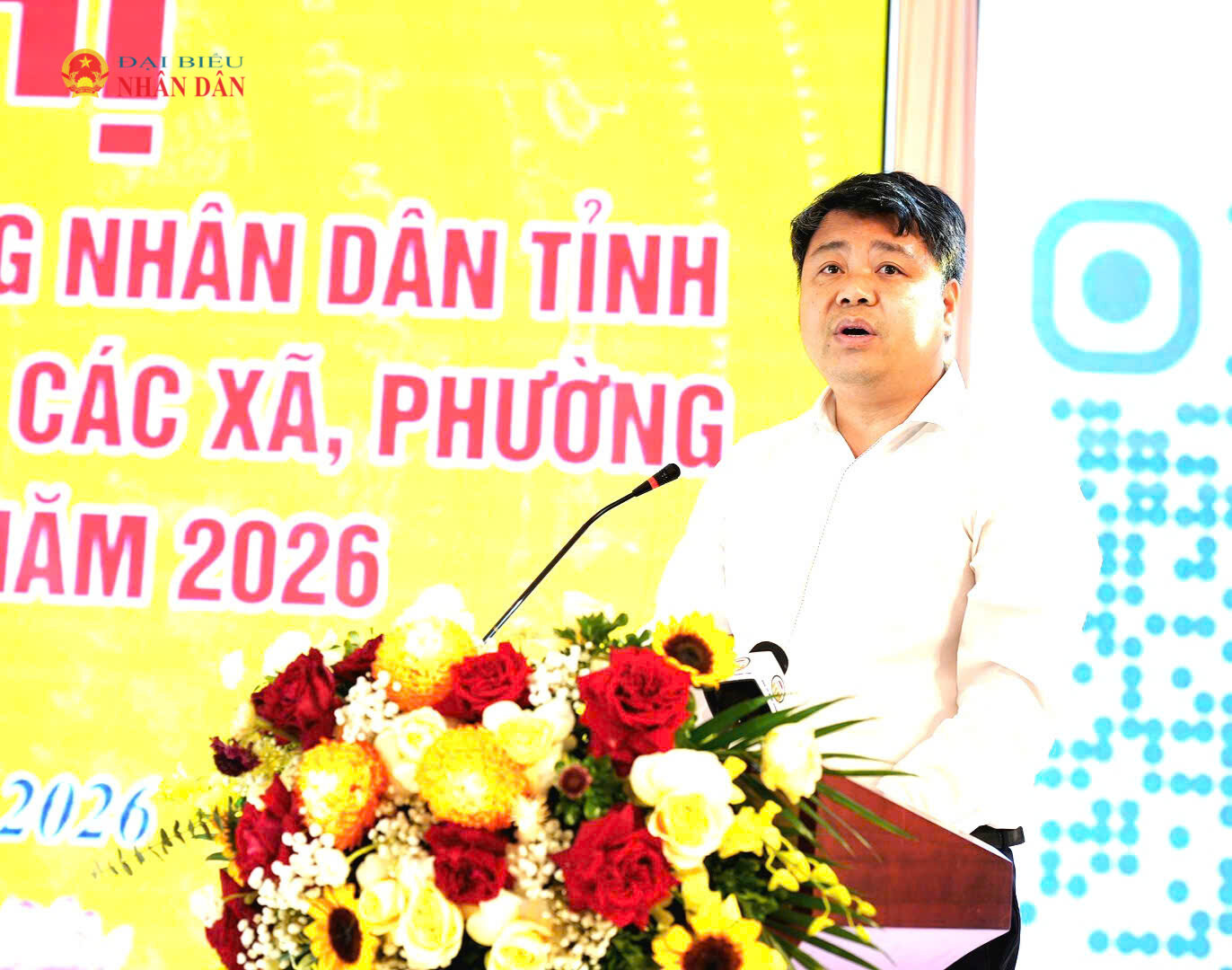 Đại biểu trình bày tham luận tại hội nghị