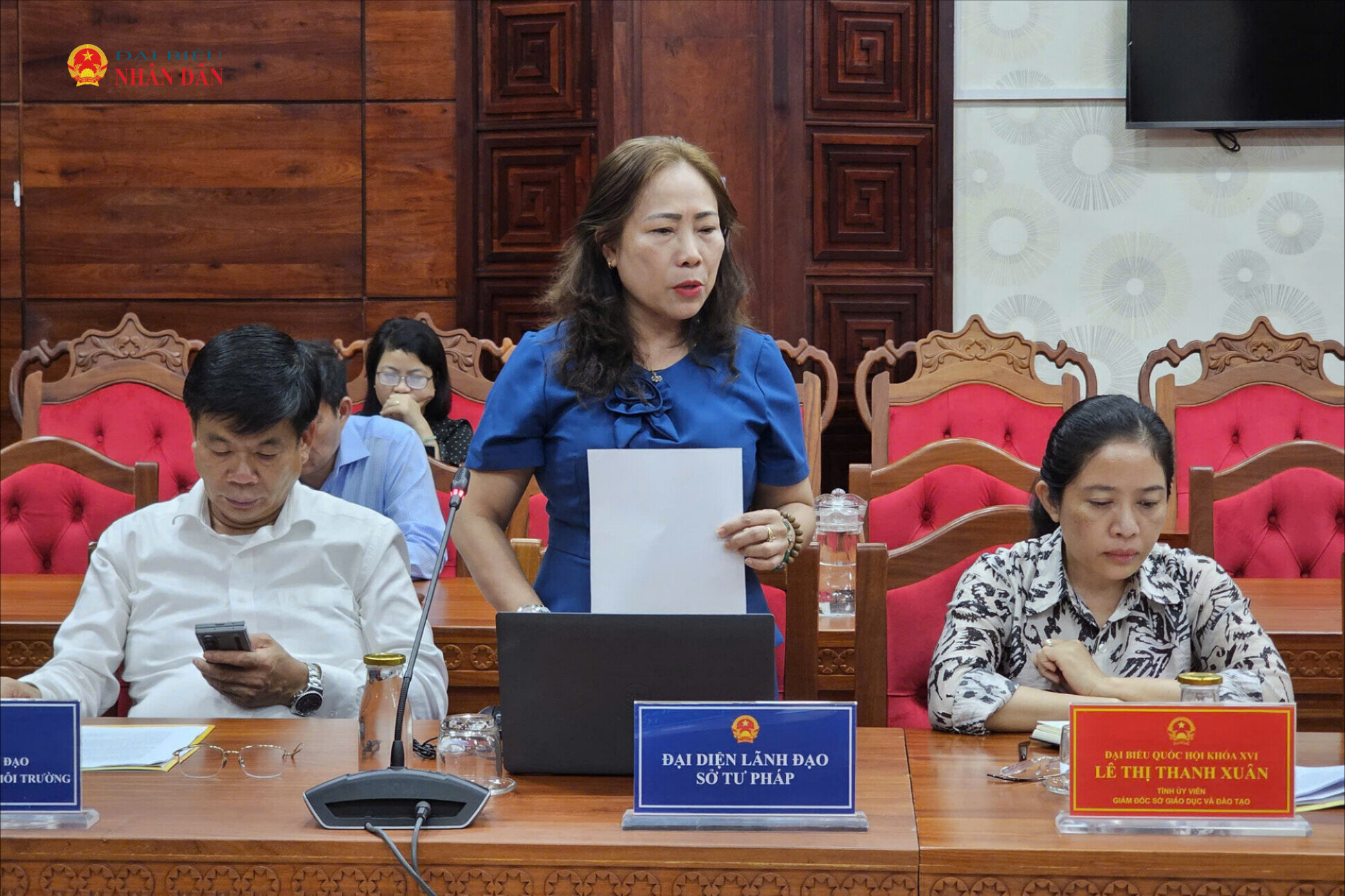 Phó Giám đốc Sở Tư pháp tỉnh Đắk Lắk Phan Thị Hoa phát biểu tại hội nghị