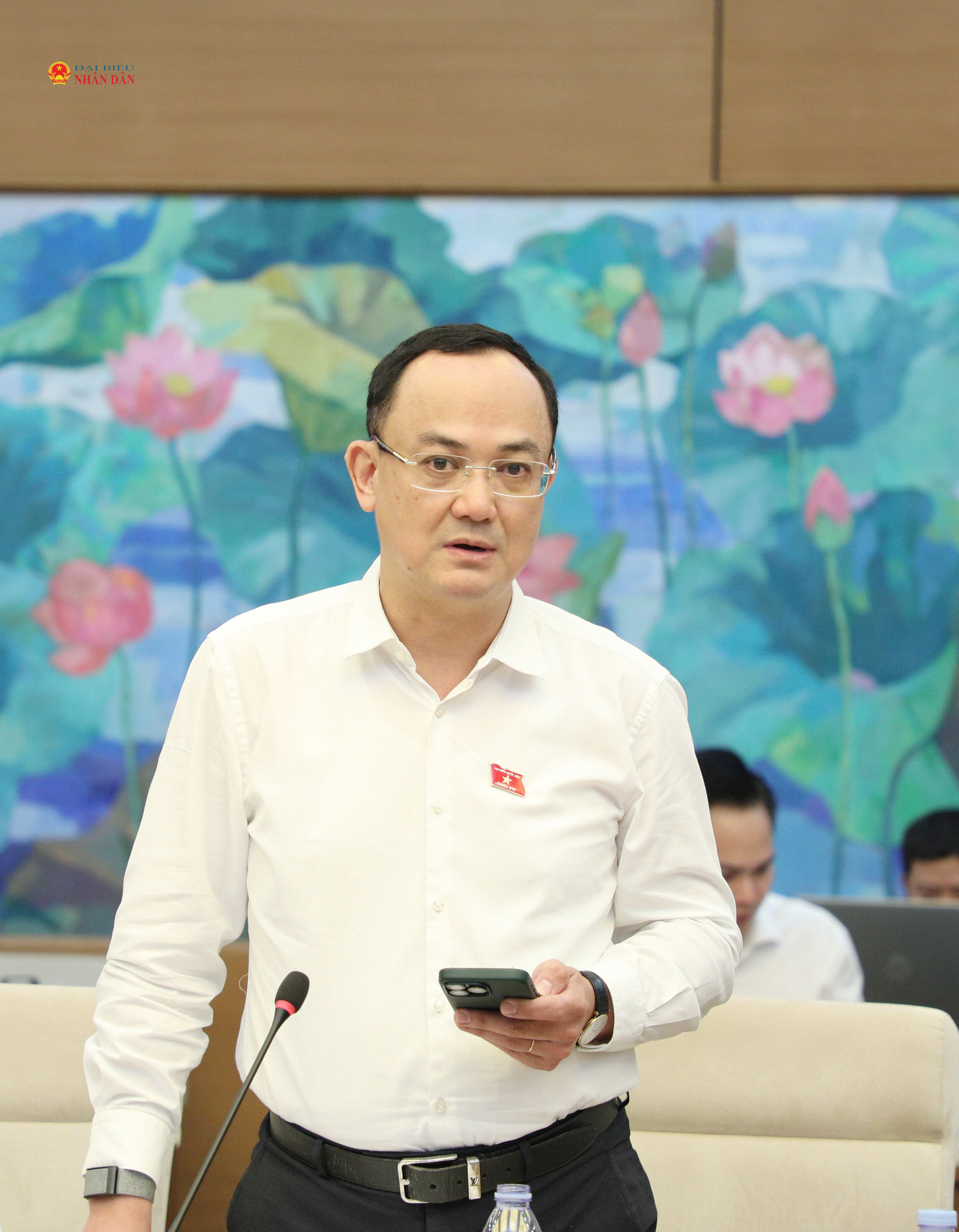 Ủy viên là Đại biểu Quốc hội hoạt động chuyên trách tại Ủy ban Khoa học, Công nghệ và Môi trường Nguyễn Ngọc Sơn