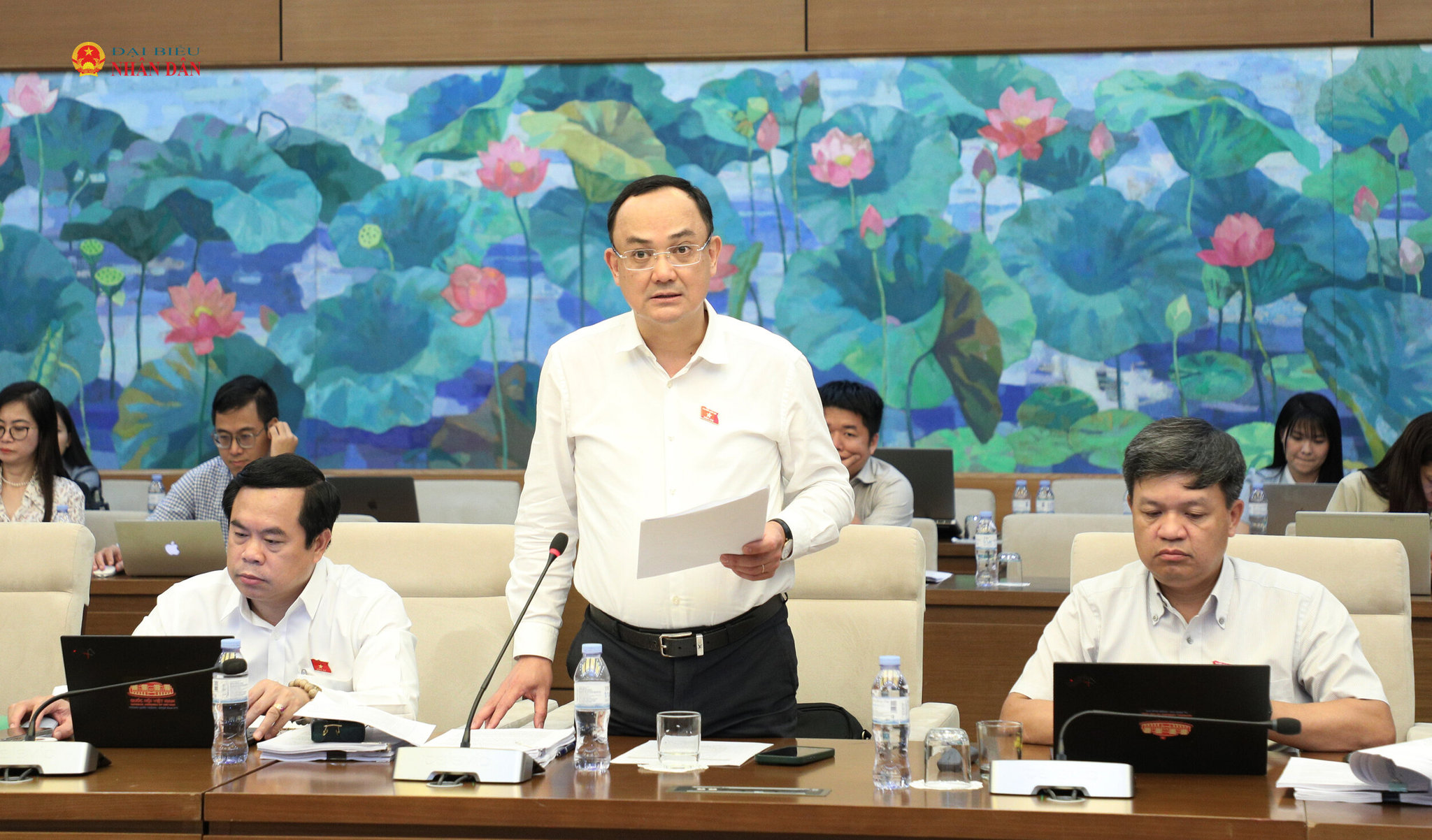 ĐBQH hoạt động chuyên trách tại Ủy ban Khoa học,Công nghệ và Môi trường Nguyễn Ngọc Sơn phát biểu