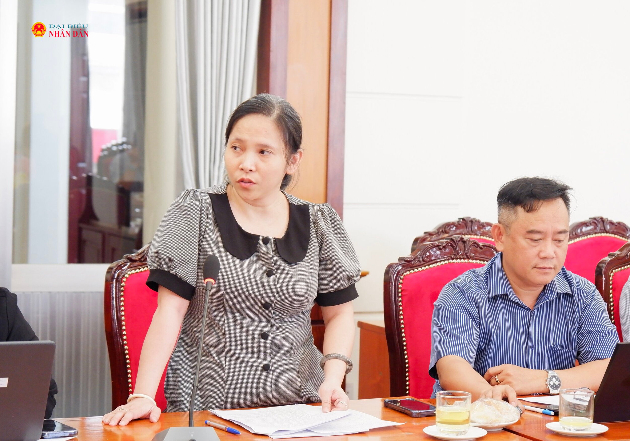 Đại diện Sở Tư pháp Lê Thị Hồng Nhung phát biểu