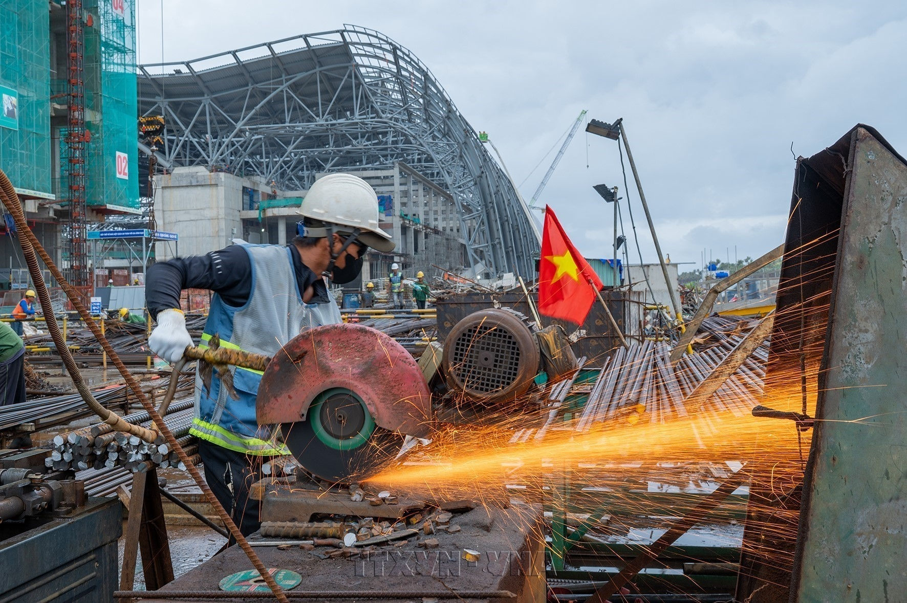 Thi công các công trình trên đại công trường Phú Quốc phục vụ Hội nghị Cấp cao APEC 2027