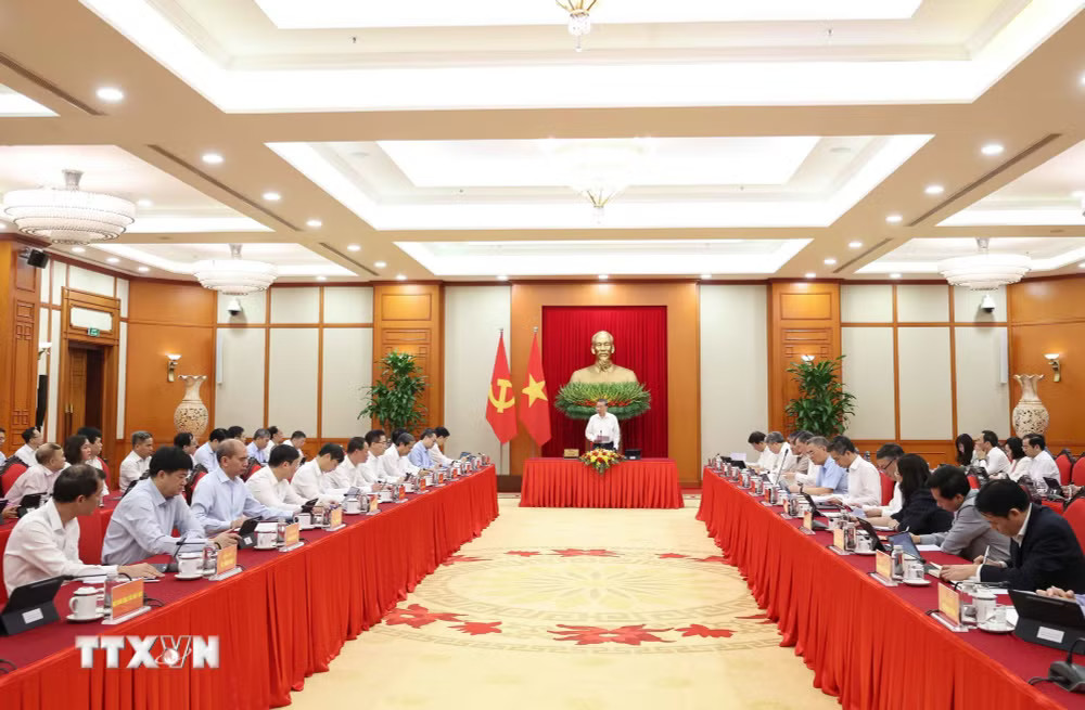 Tổng Bí thư, Chủ tịch nước Tô Lâm làm việc với Ban Chính sách, chiến lược Trung ương