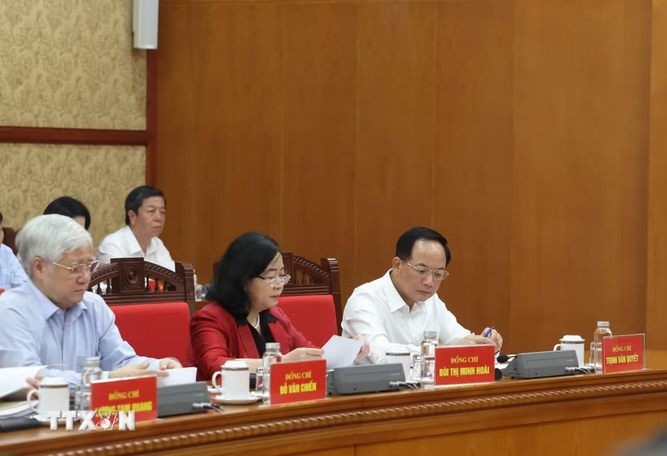 Các đại biểu dự cuộc làm việc
