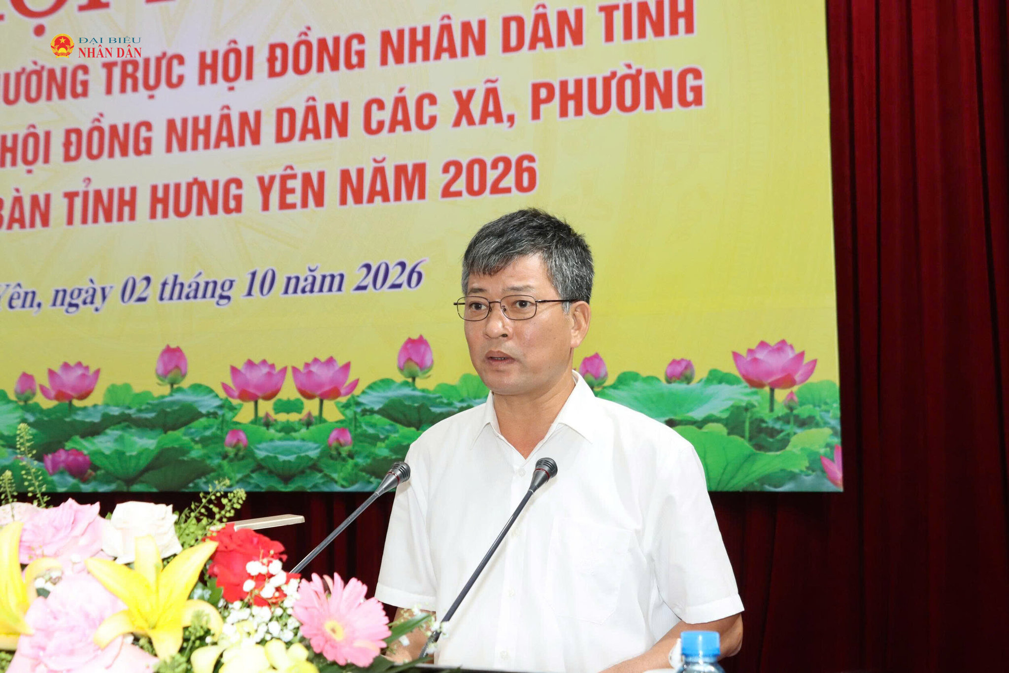 Phó Chủ tịch Thường trực HĐND tỉnh Lê Xuân Tiến phát biểu tại hội nghị