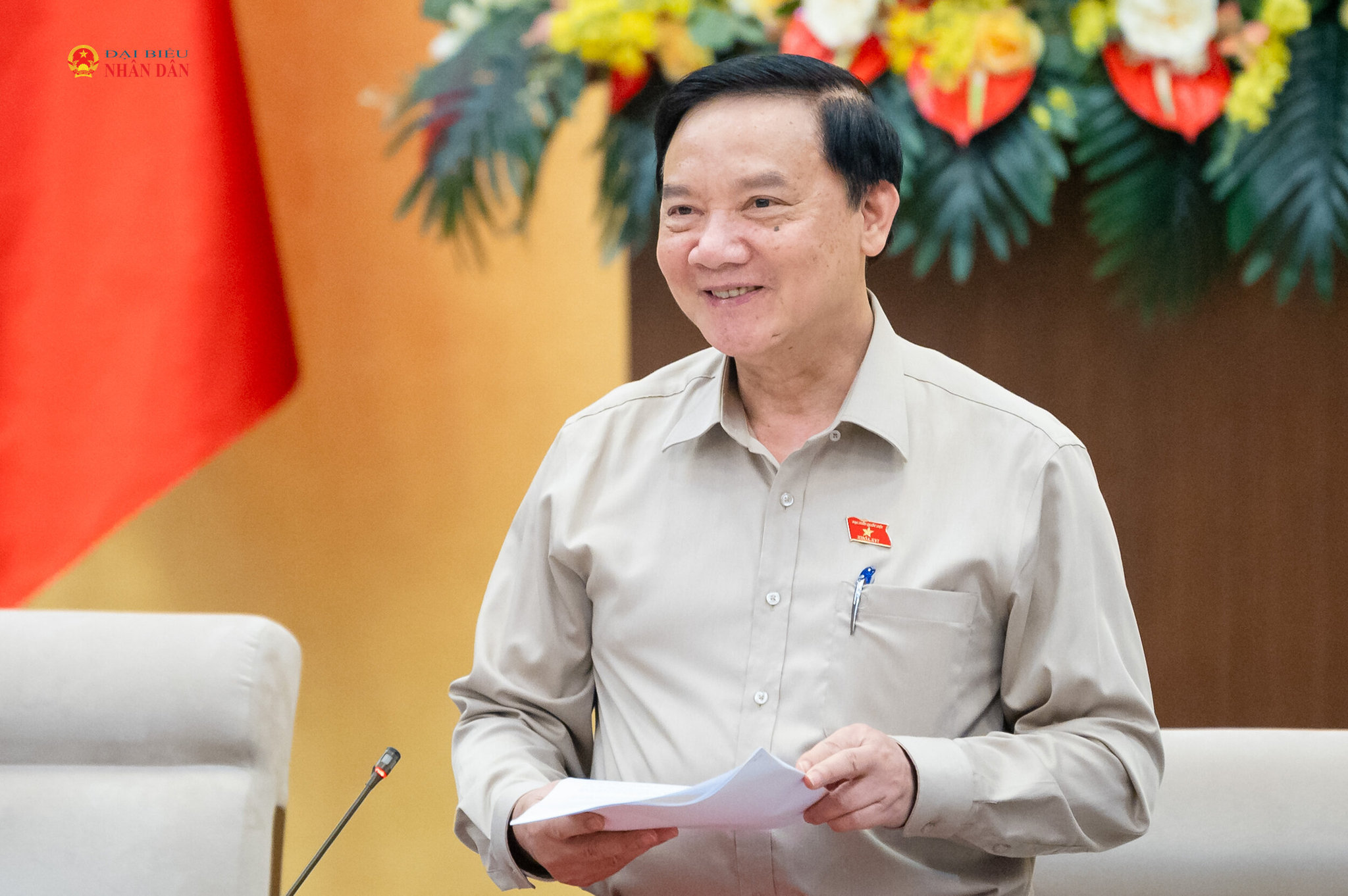 Phó Chủ tịch Quốc hội Nguyễn Khắc Định điều hành nội dung phiên họp